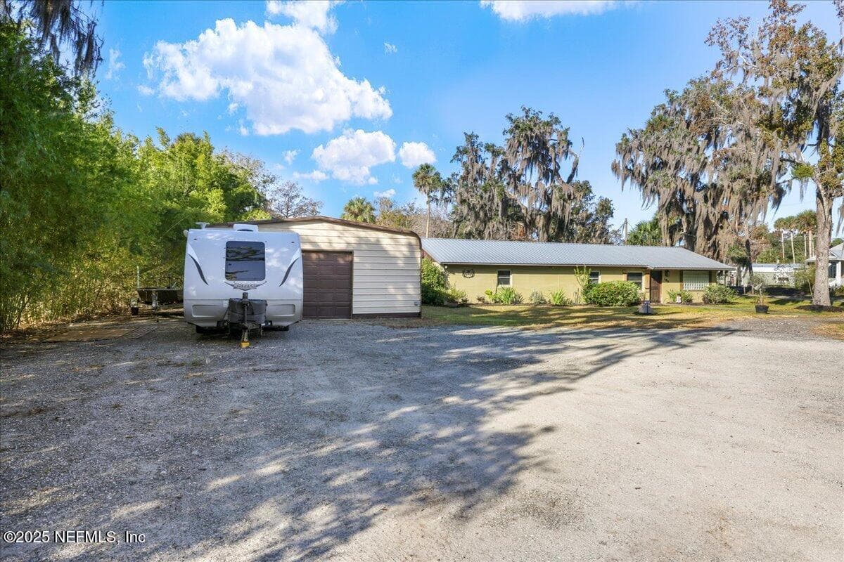 Photo 10 of 188 PALM Drive, Georgetown, FL 32139