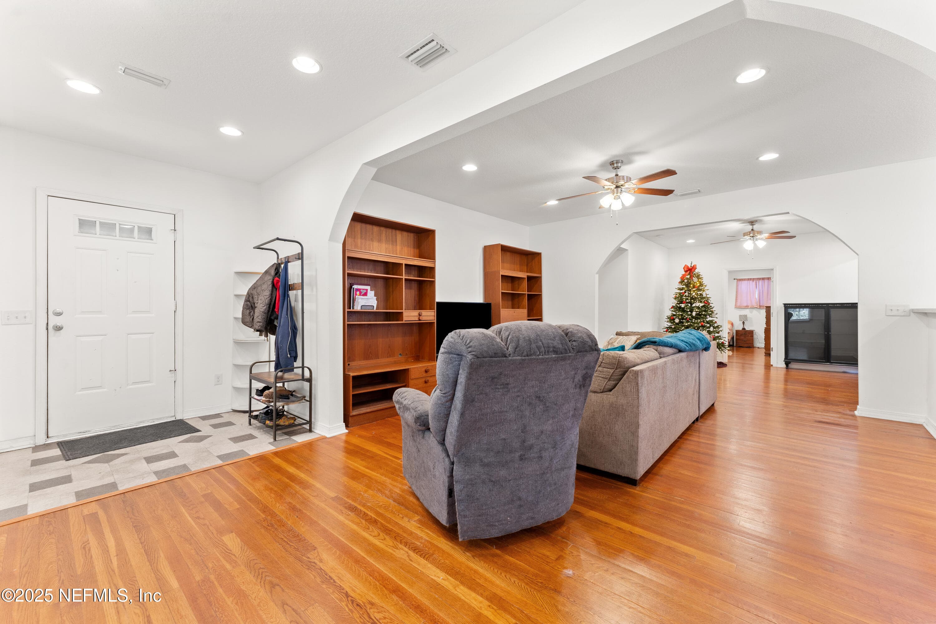 Photo 8 of 34 N COLLEGE Street, Macclenny, FL 32063