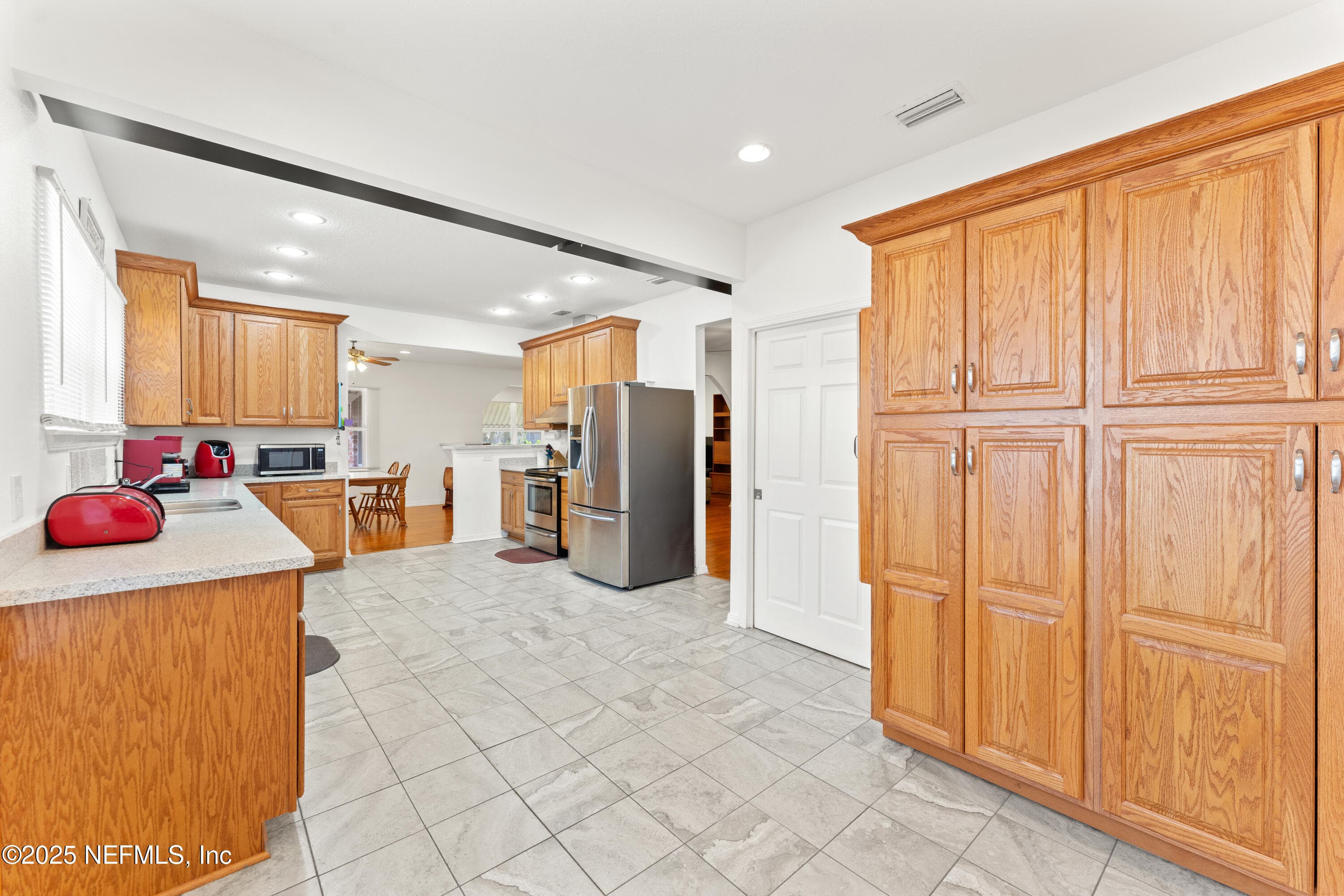Photo 14 of 34 N COLLEGE Street, Macclenny, FL 32063