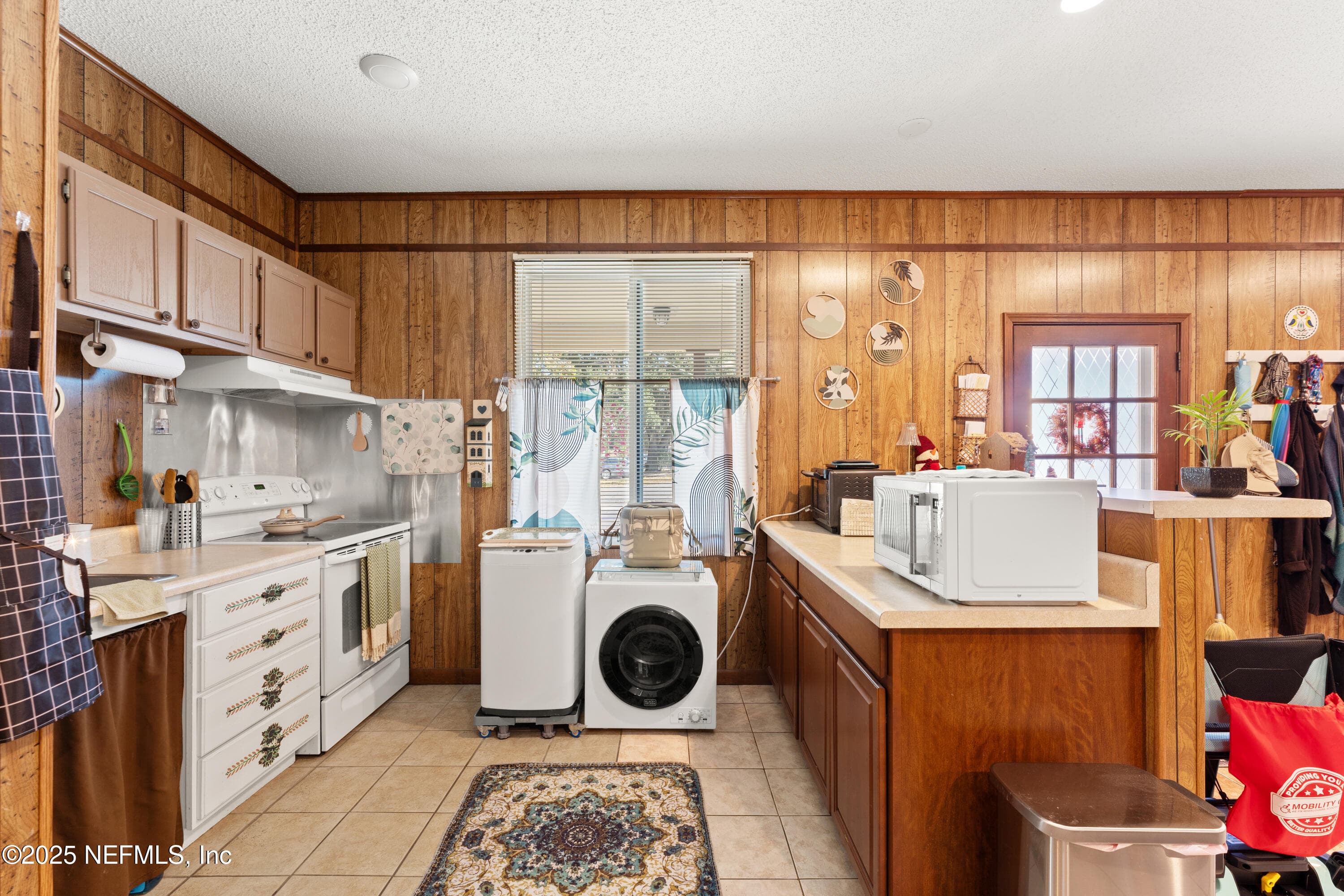 Photo 29 of 34 N COLLEGE Street, Macclenny, FL 32063