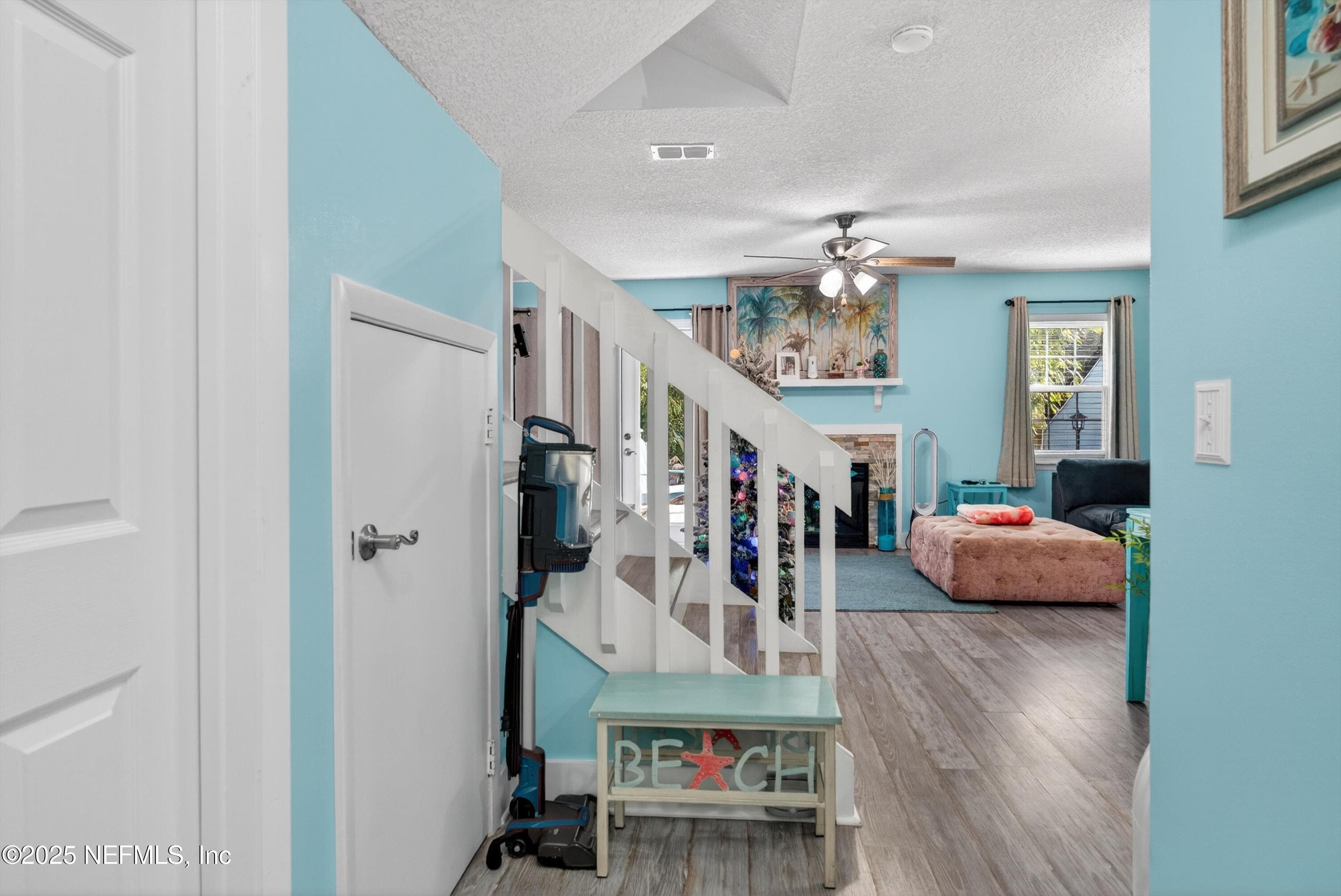 Photo 4 of 1505 W SPINDRIFT Circle, Neptune Beach, FL 32266