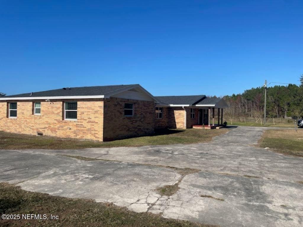 Photo 3 of 14014 LEM TURNER Road, Jacksonville, FL 32218