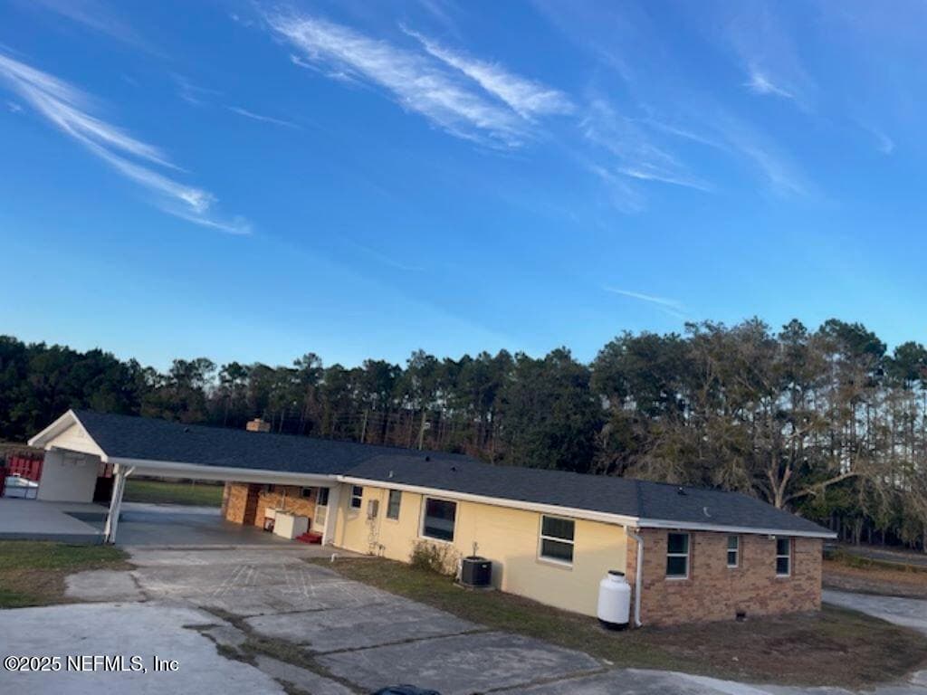 Photo 5 of 14014 LEM TURNER Road, Jacksonville, FL 32218