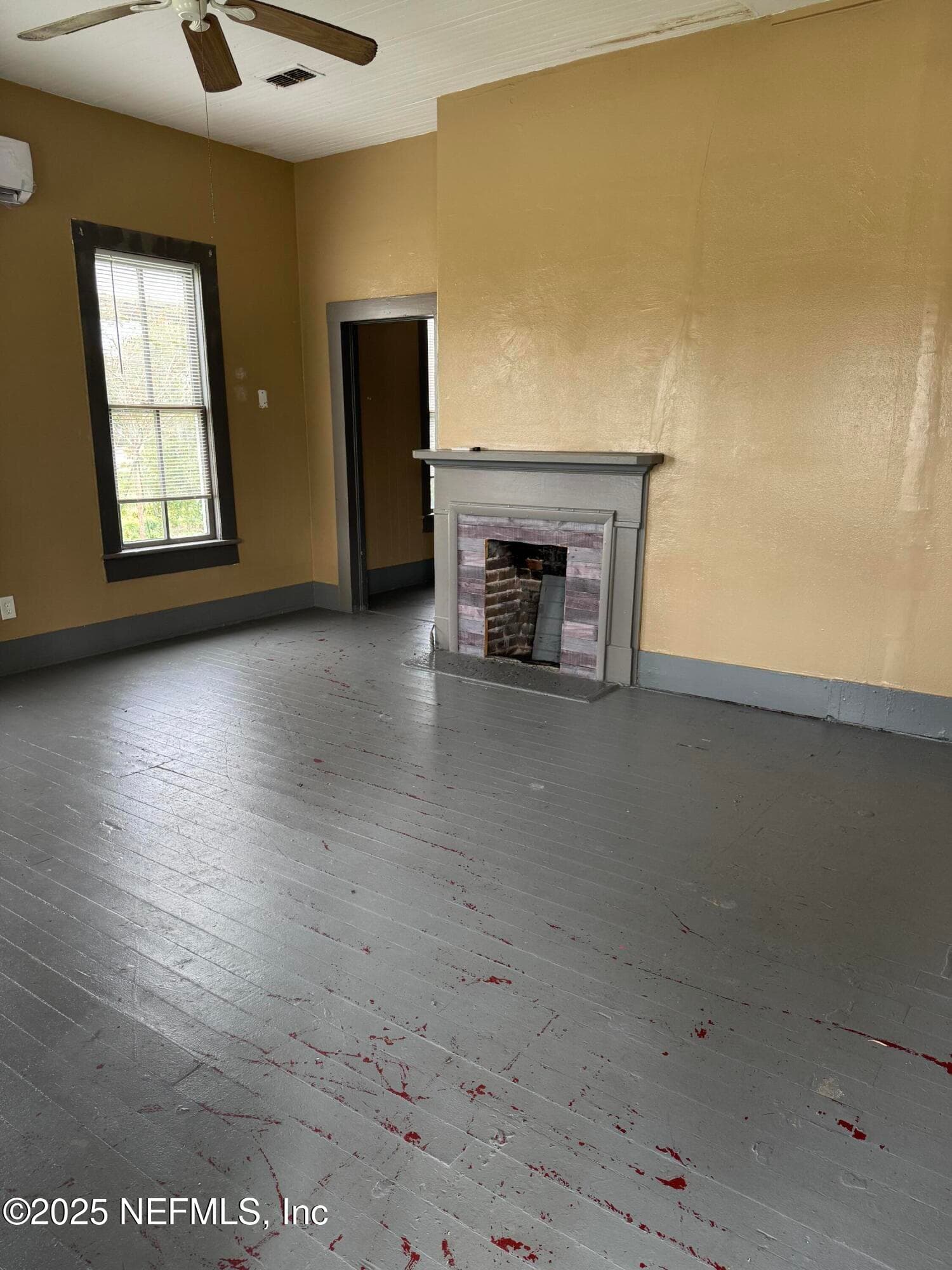 Photo 3 of 224 S THOMPSON Street, Starke, FL 32091