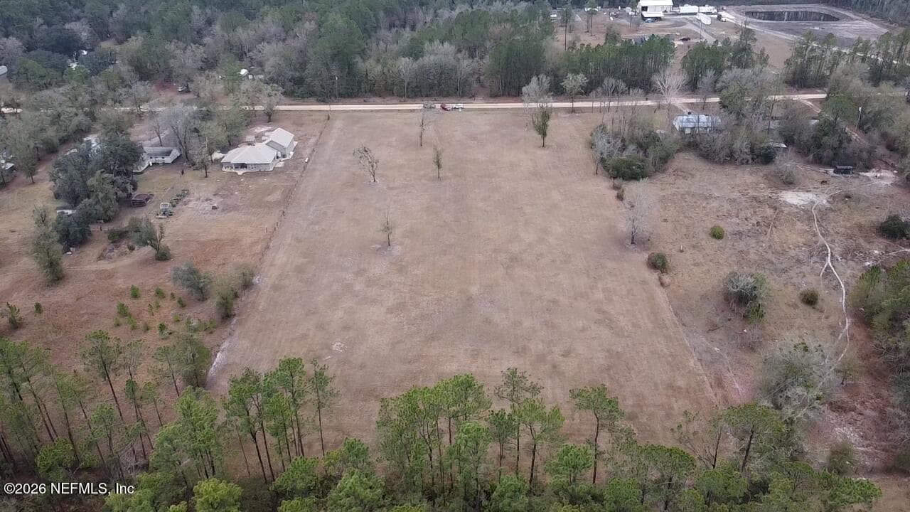 Photo 3 of 6116 JACK WILKINSON Road, Jacksonville, FL 32234