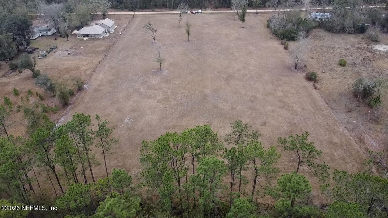 Photo 4 of 6116 JACK WILKINSON Road, Jacksonville, FL 32234