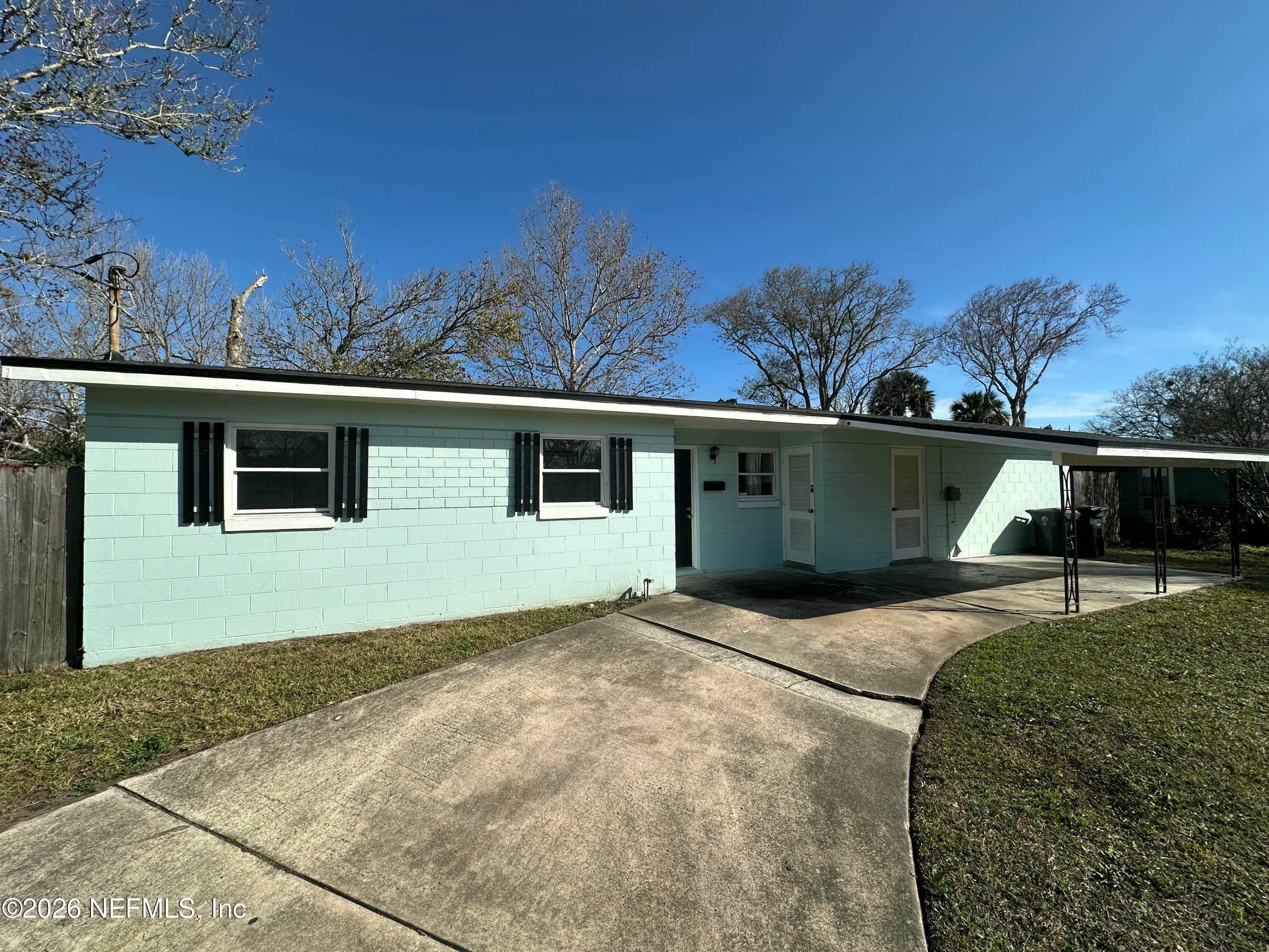 Photo 2 of 365 SARGO Road, Atlantic Beach, FL 32233