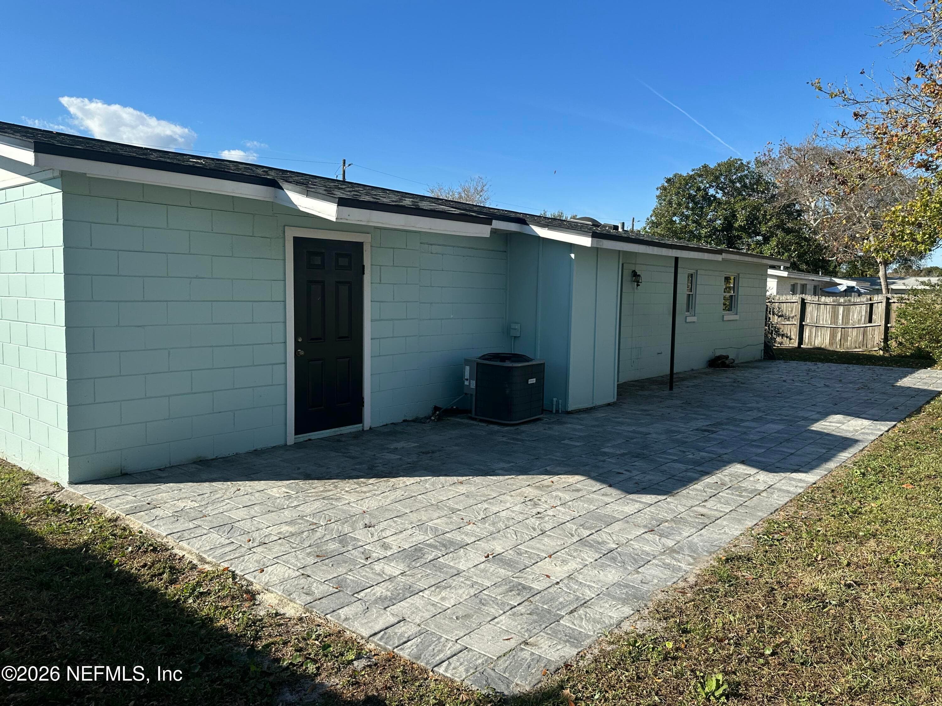 Photo 21 of 365 SARGO Road, Atlantic Beach, FL 32233