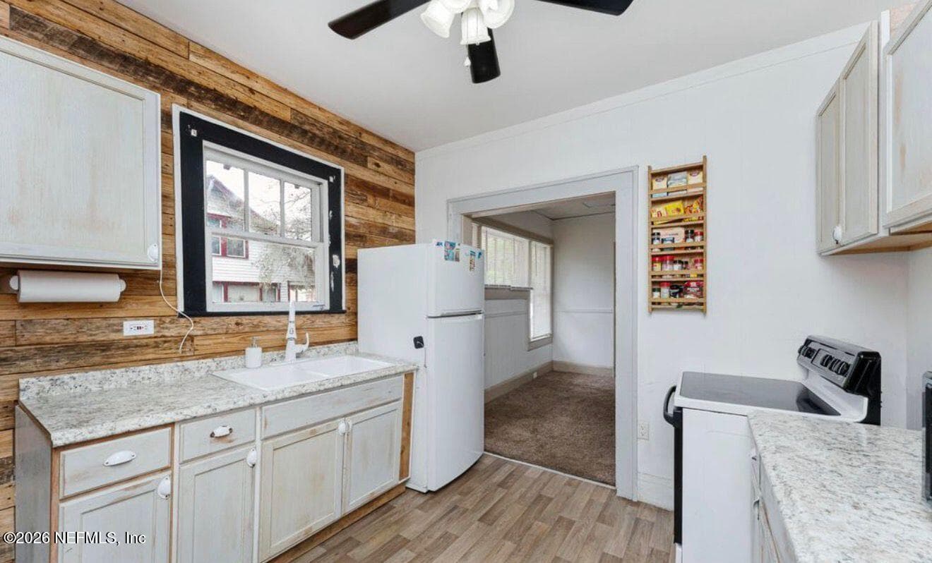 Photo 8 of 230 W 27TH Street, Jacksonville, FL 32206