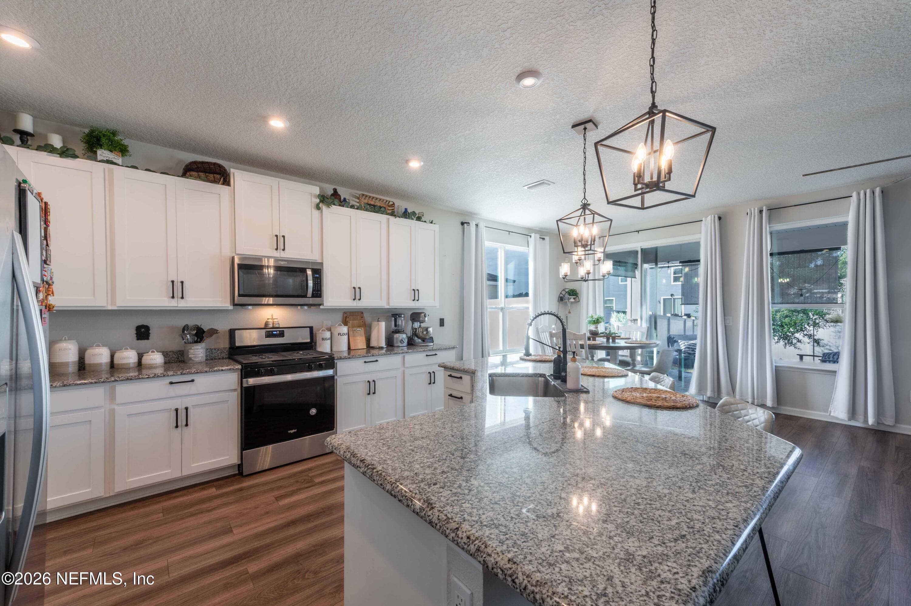 Quartz countertops — 63 WINTERBERRY Court, St. Johns, FL 32259