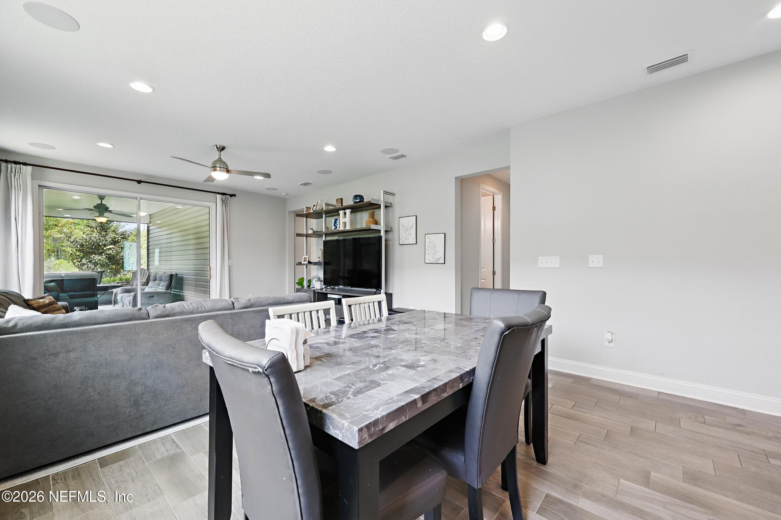 Photo 11 of 1124 PERSIMMON Drive, Middleburg, FL 32068
