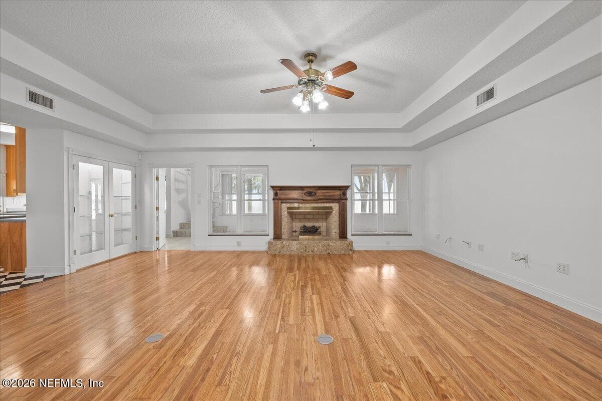 Photo 7 of 533 W RIVER Road, Palatka, FL 32177