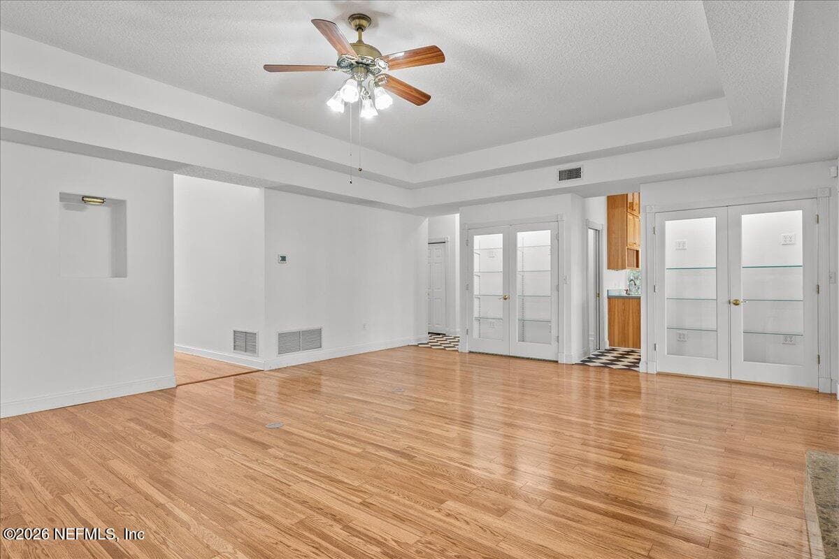 Photo 8 of 533 W RIVER Road, Palatka, FL 32177