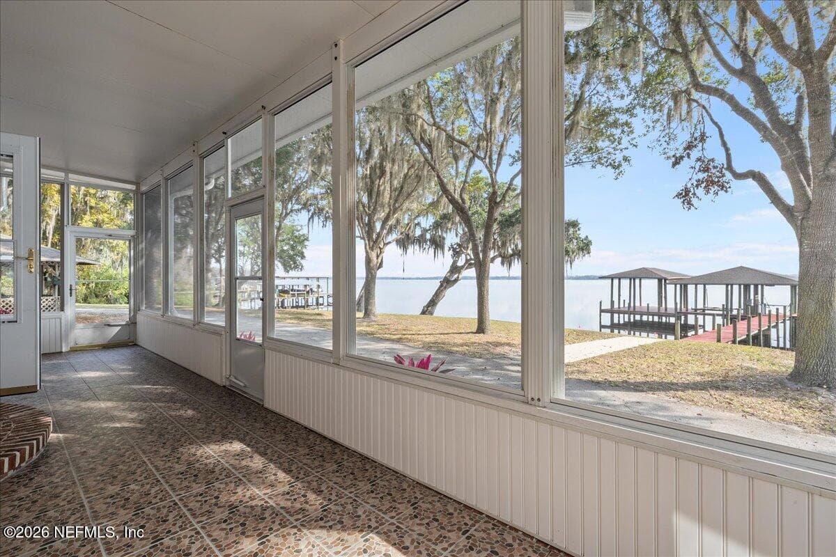Photo 22 of 533 W RIVER Road, Palatka, FL 32177