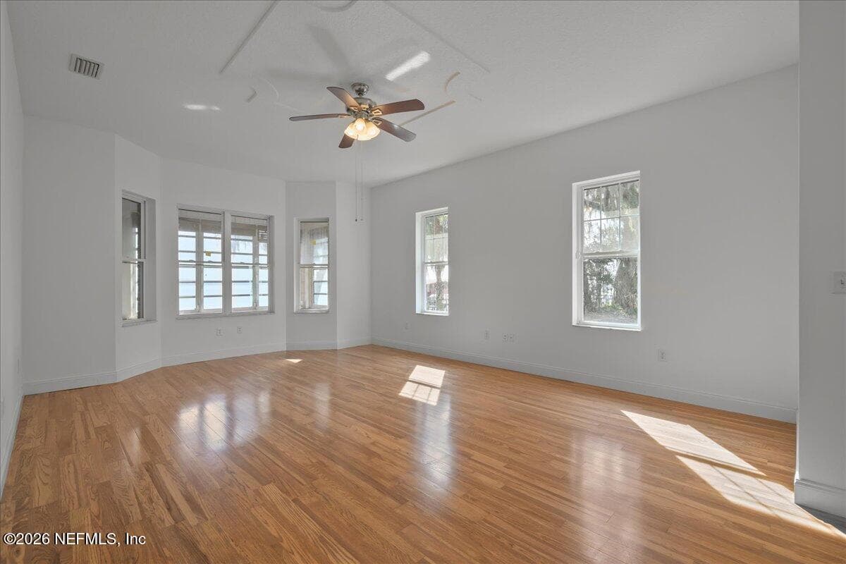 Photo 31 of 533 W RIVER Road, Palatka, FL 32177
