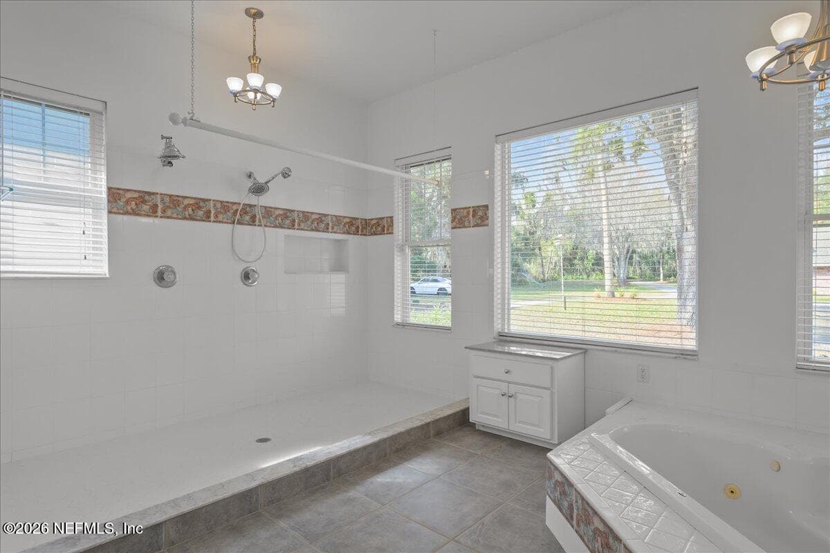 Photo 35 of 533 W RIVER Road, Palatka, FL 32177