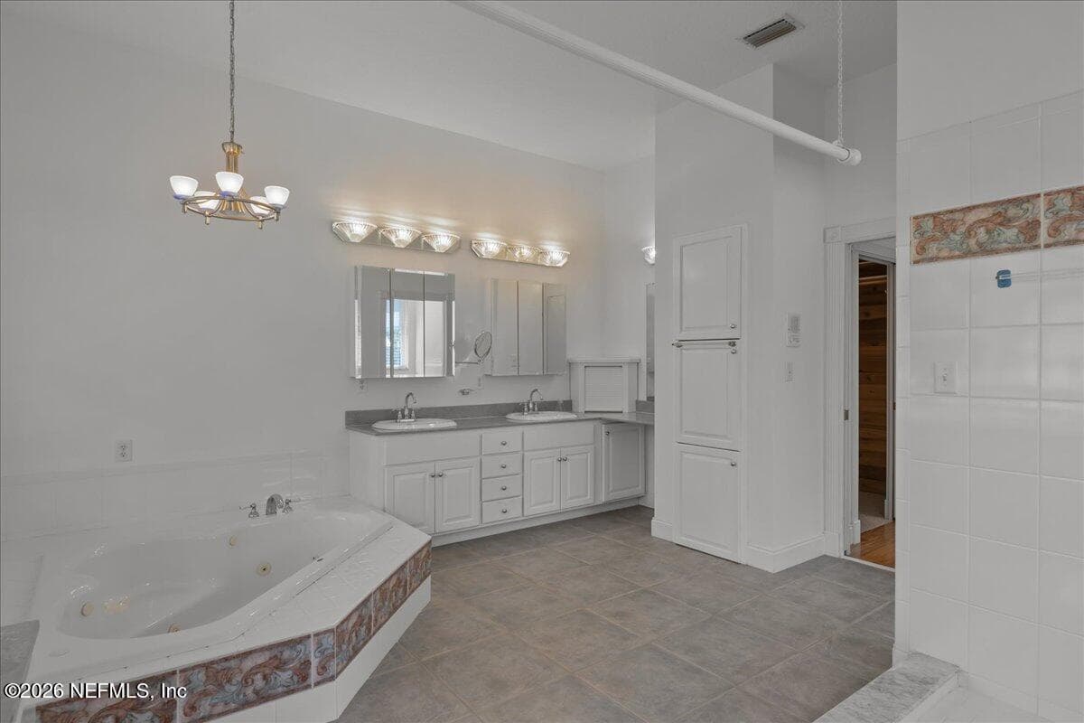 Photo 36 of 533 W RIVER Road, Palatka, FL 32177