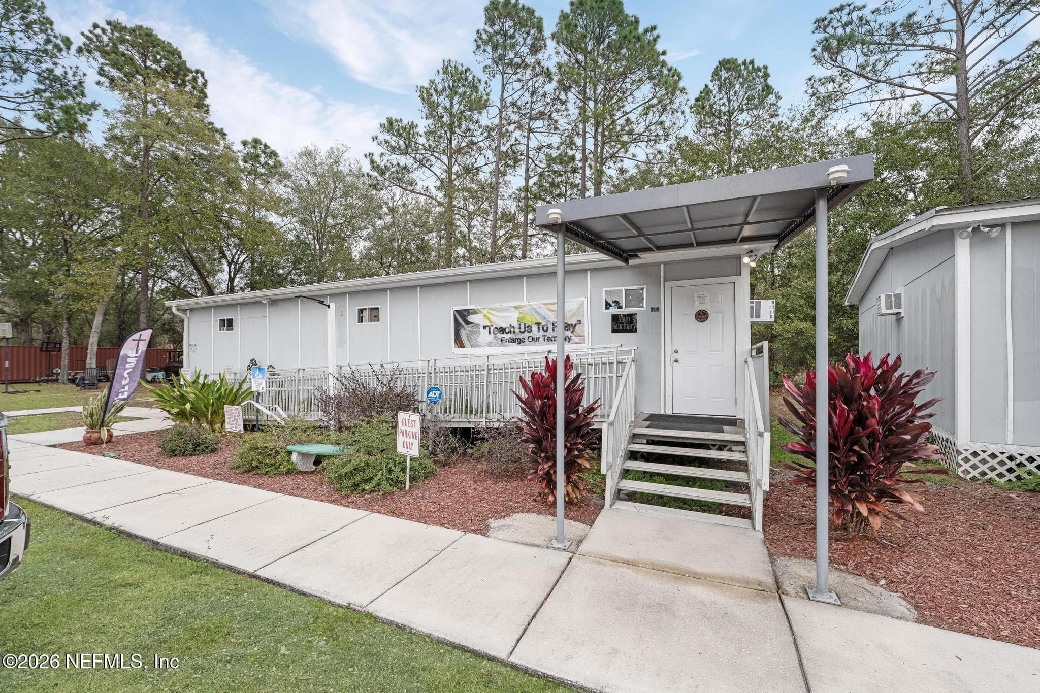 Photo 9 of 6647 JAMMES Road, Jacksonville, FL 32244