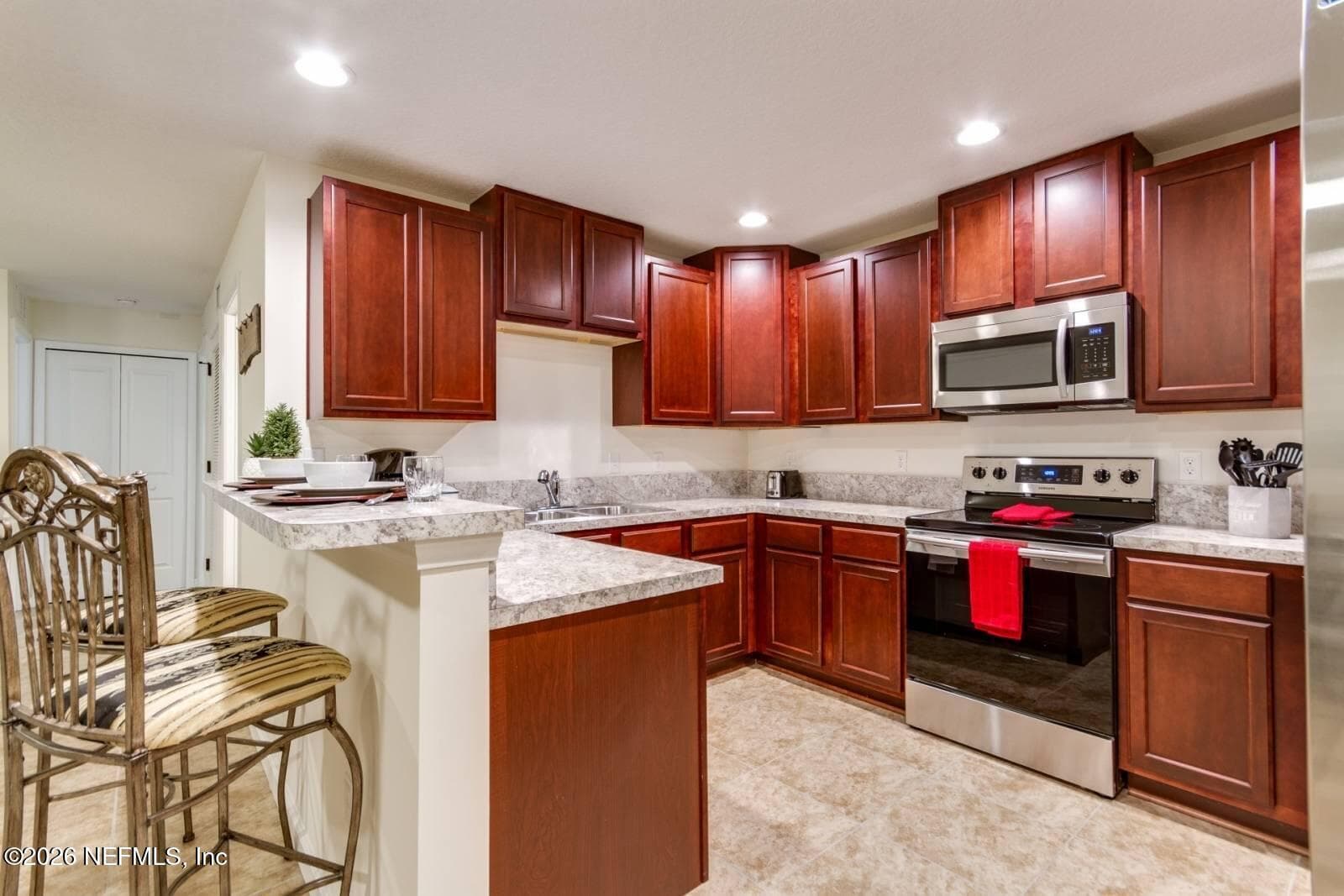 Photo 5 of 806 OAK Street, Green Cove Springs, FL 32043