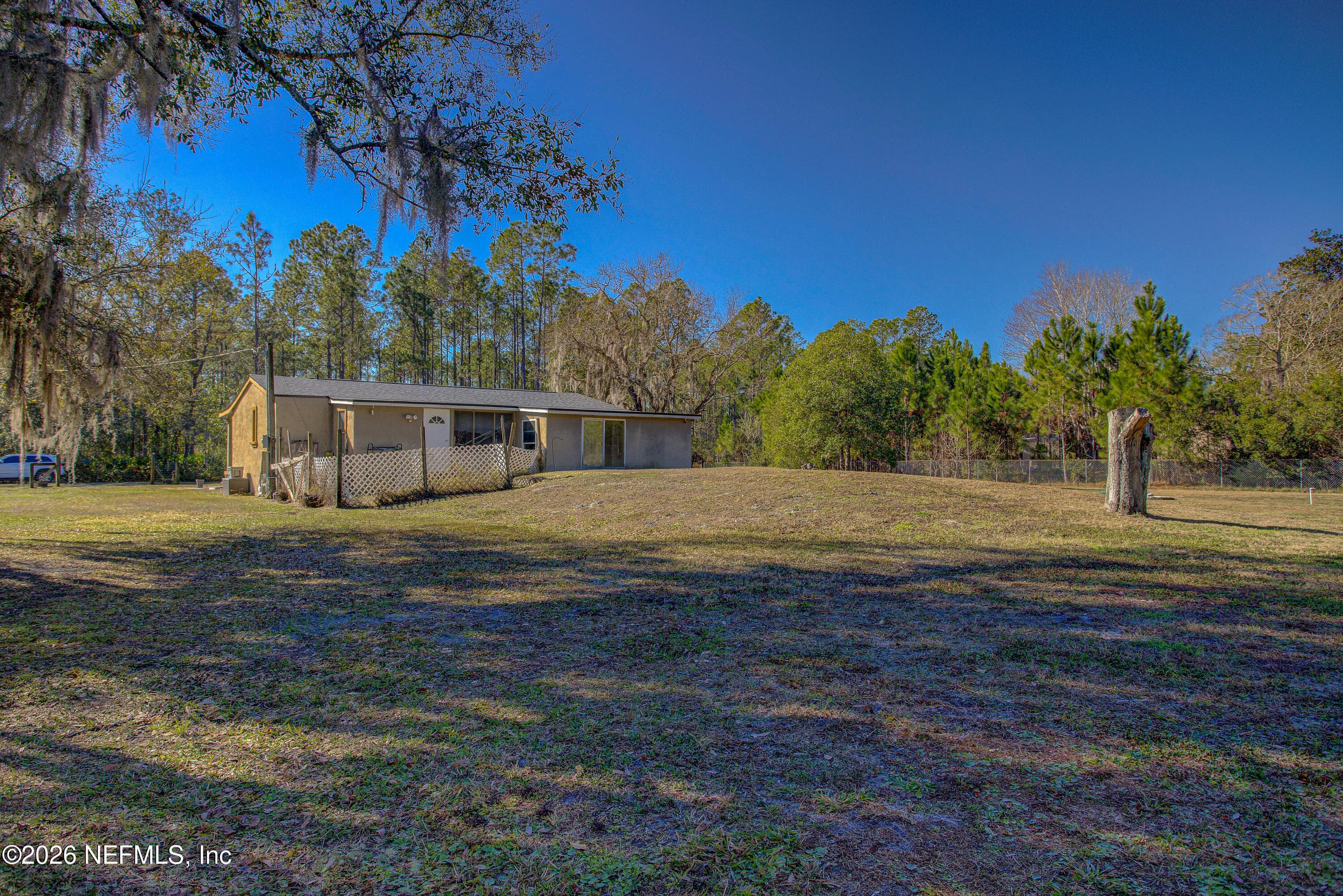 Photo 9 of 118 SW 3RD Terrace, Palatka, FL 32177