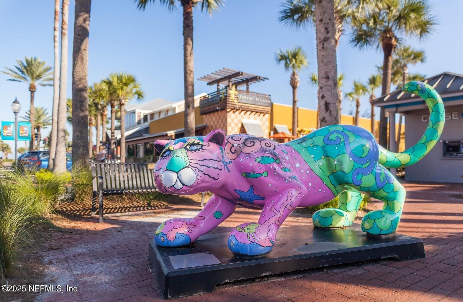 Do you think they really look like this in the jungle? — 785 TRITON Road, Atlantic Beach, FL 32233
