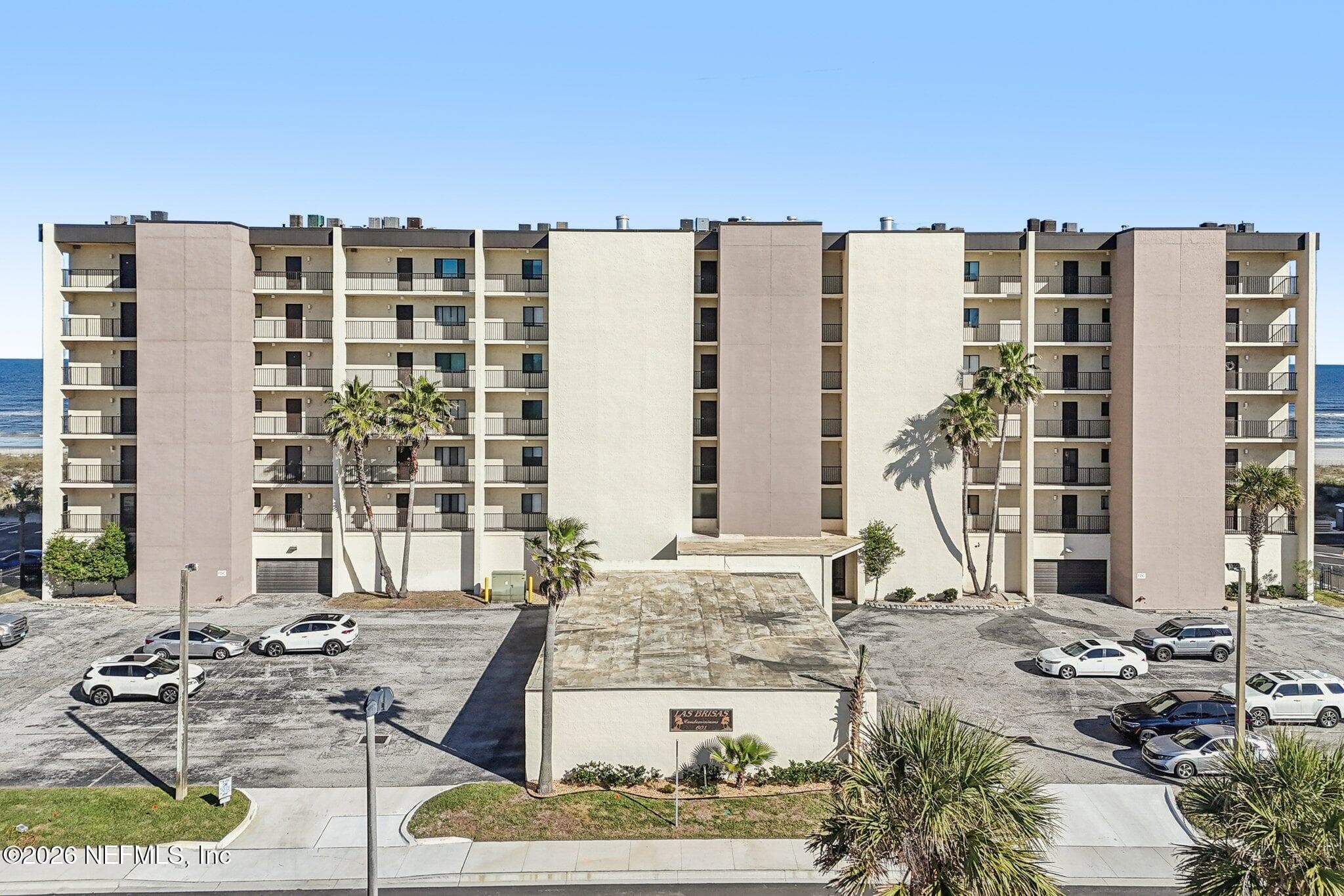 Photo 5 of 601 1ST Street S 5E, Jacksonville Beach, FL 32250