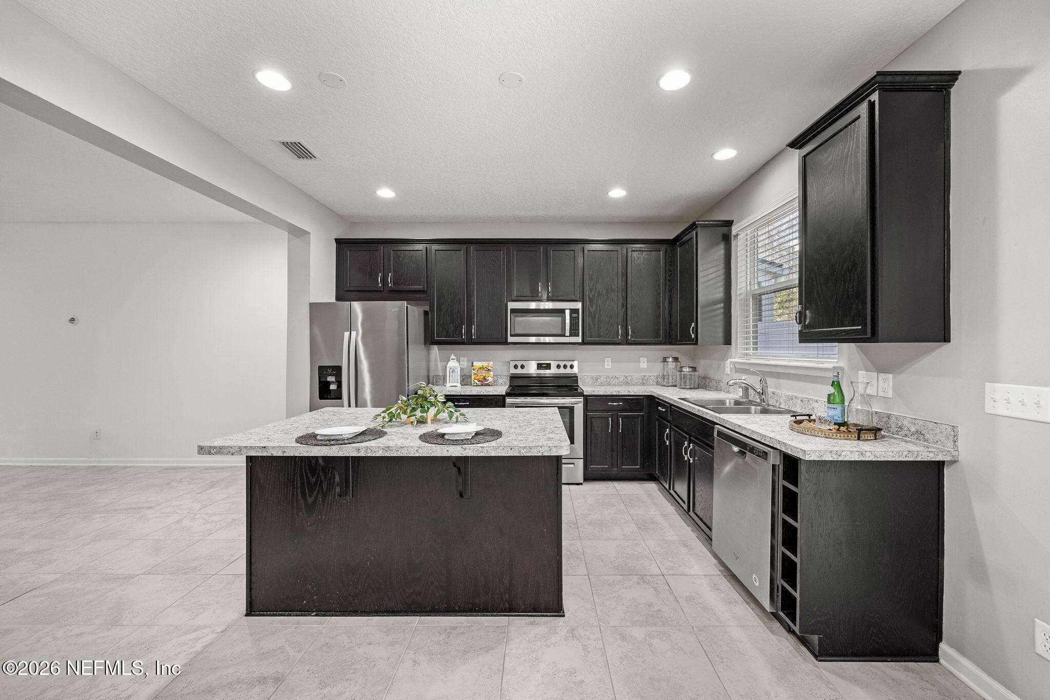 Photo 10 of 409 RICHMOND Drive, St. Johns, FL 32259