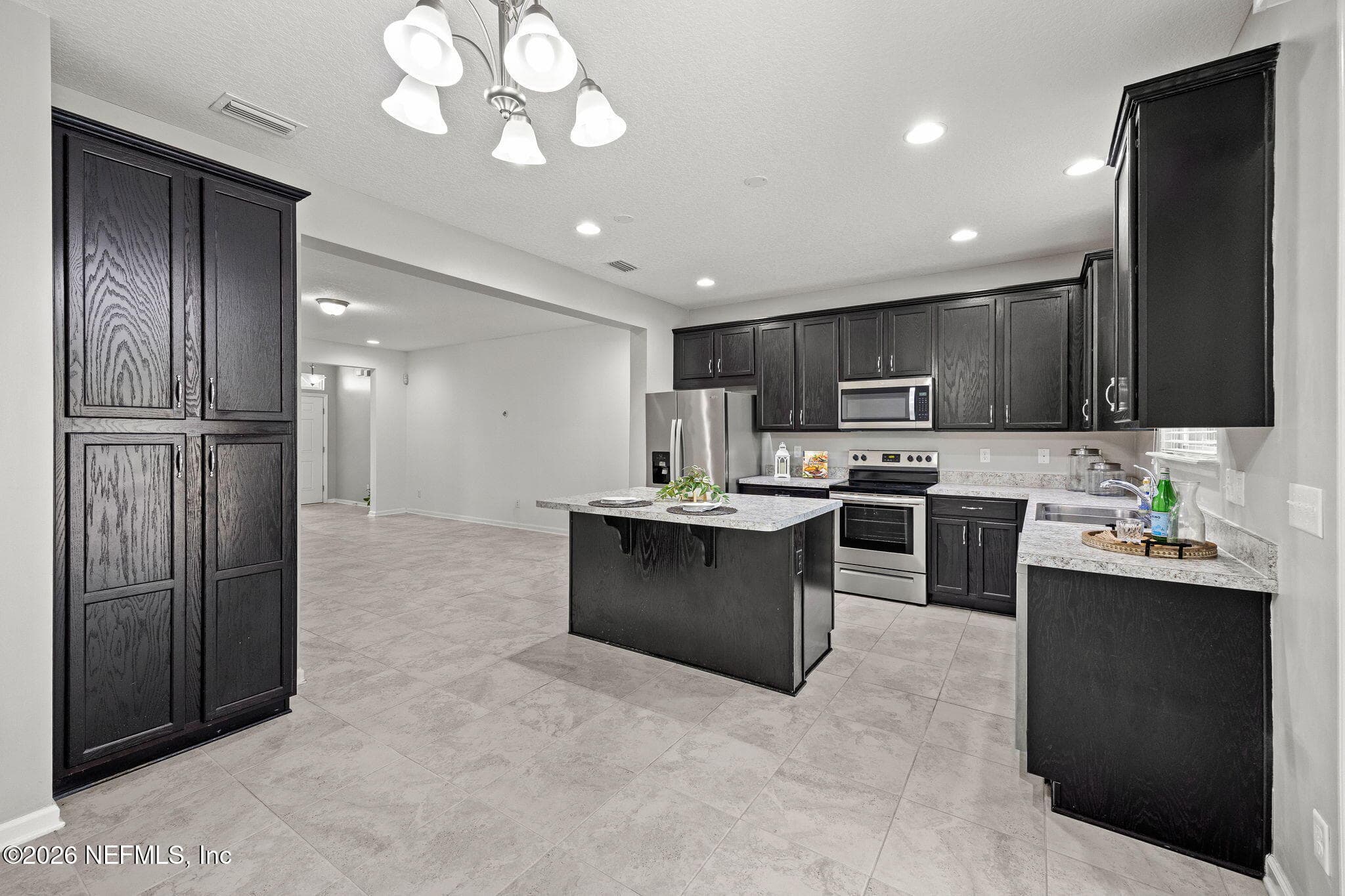 Photo 11 of 409 RICHMOND Drive, St. Johns, FL 32259
