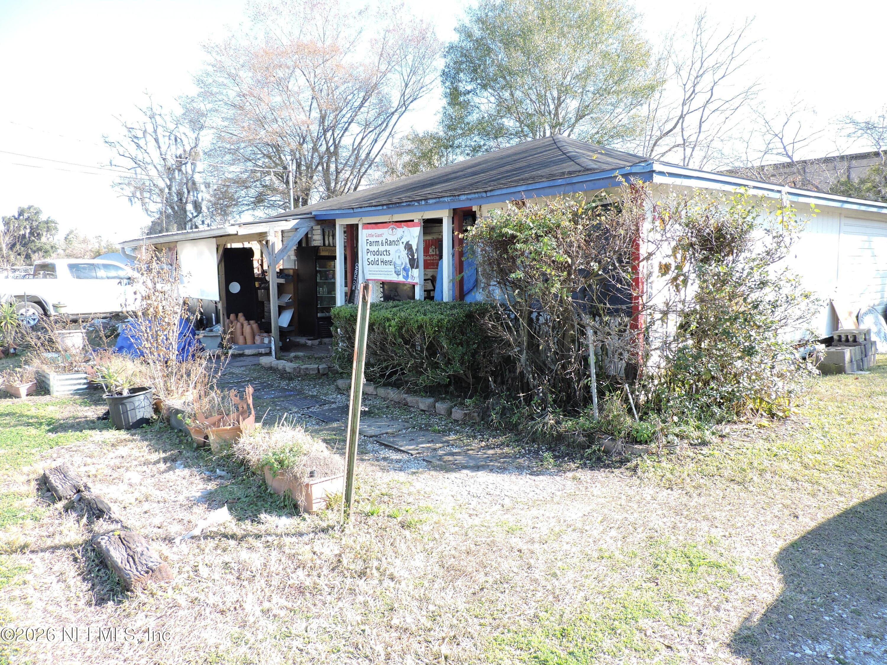 535 COLLEGE Drive, Middleburg, FL 32068