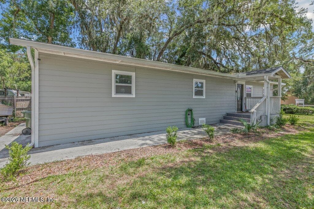 Photo 3 of 600 LEMON Street, Green Cove Springs, FL 32043