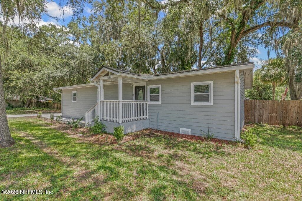 Photo 8 of 600 LEMON Street, Green Cove Springs, FL 32043