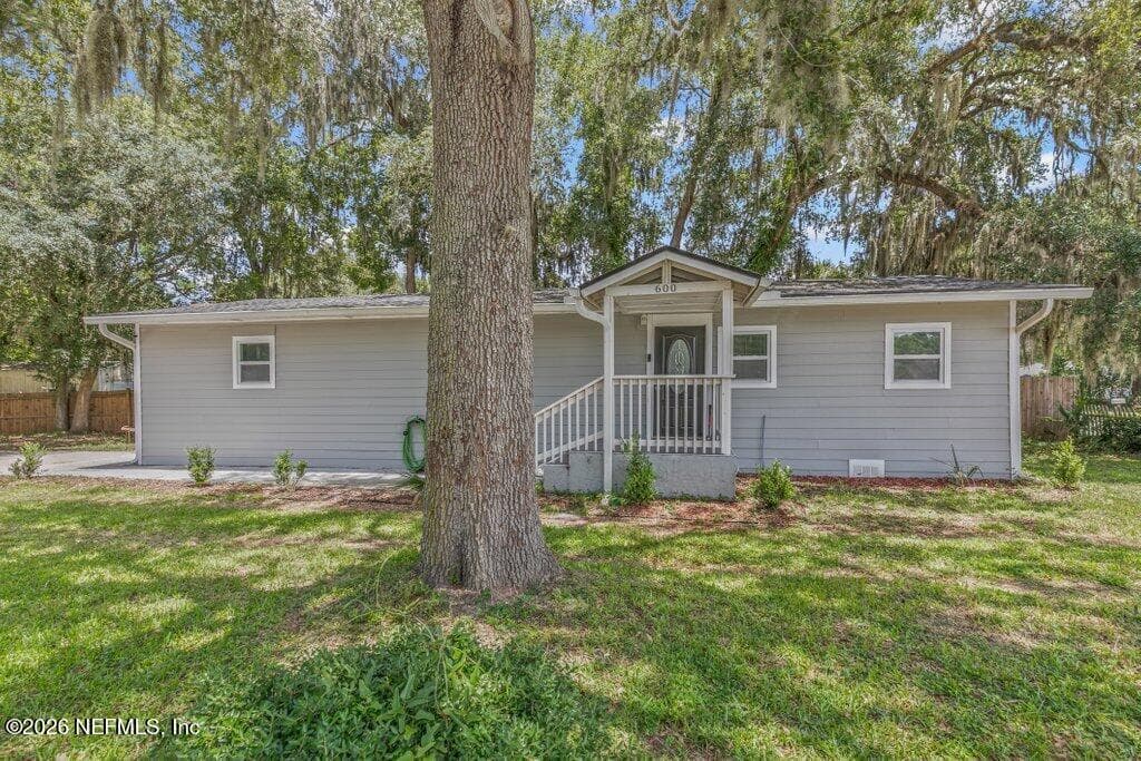 Photo 9 of 600 LEMON Street, Green Cove Springs, FL 32043