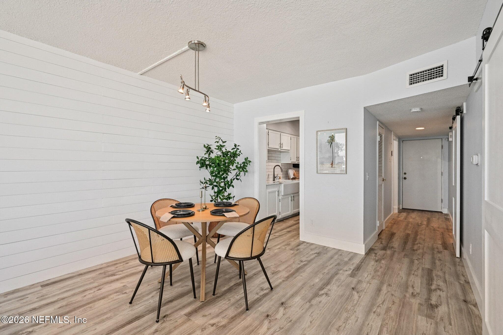 Photo 3 of 601 S 1ST Street 6H, Jacksonville Beach, FL 32250