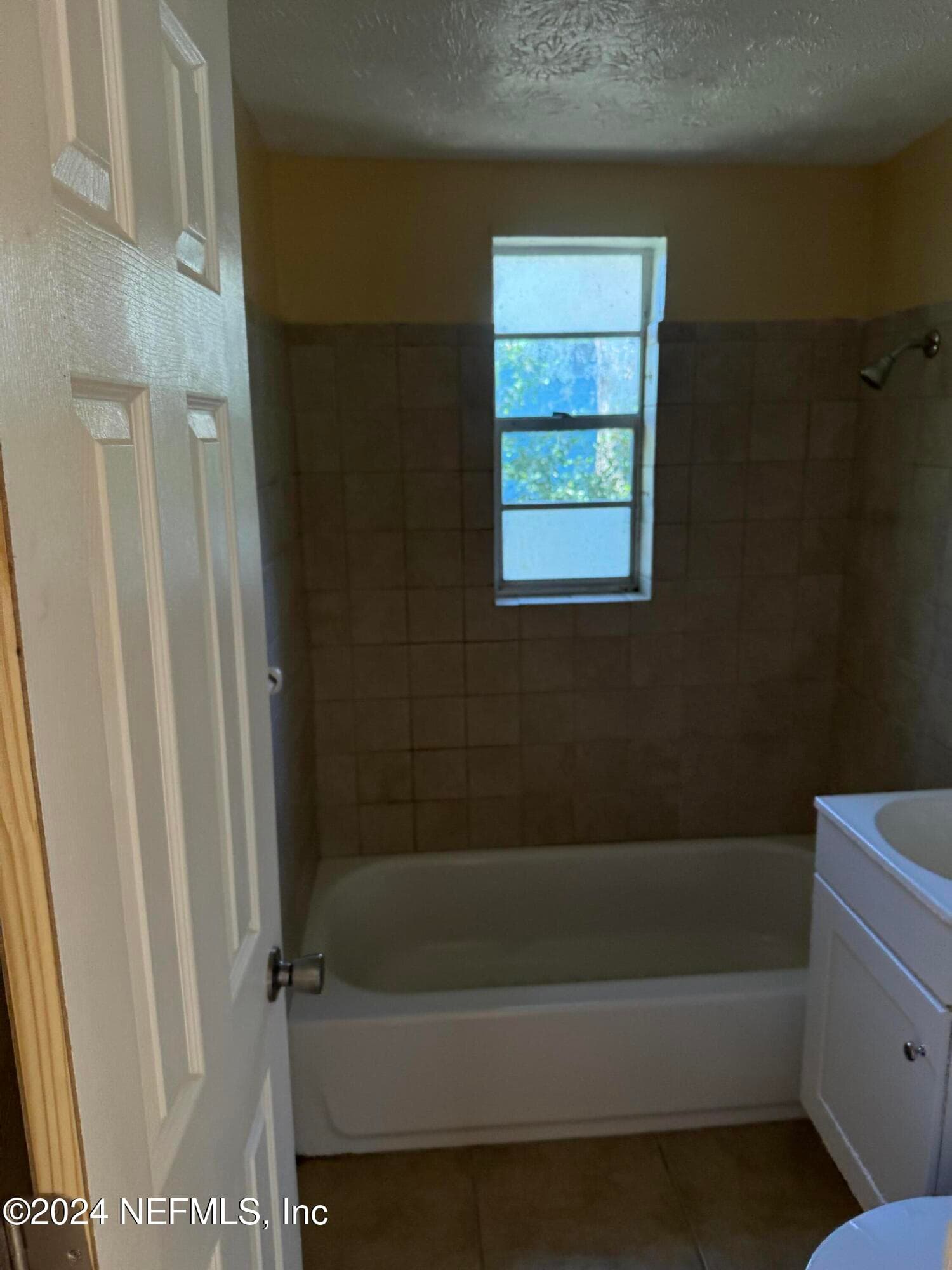 Photo 5 of 2604 MCMILLAN Street, Jacksonville, FL 32209