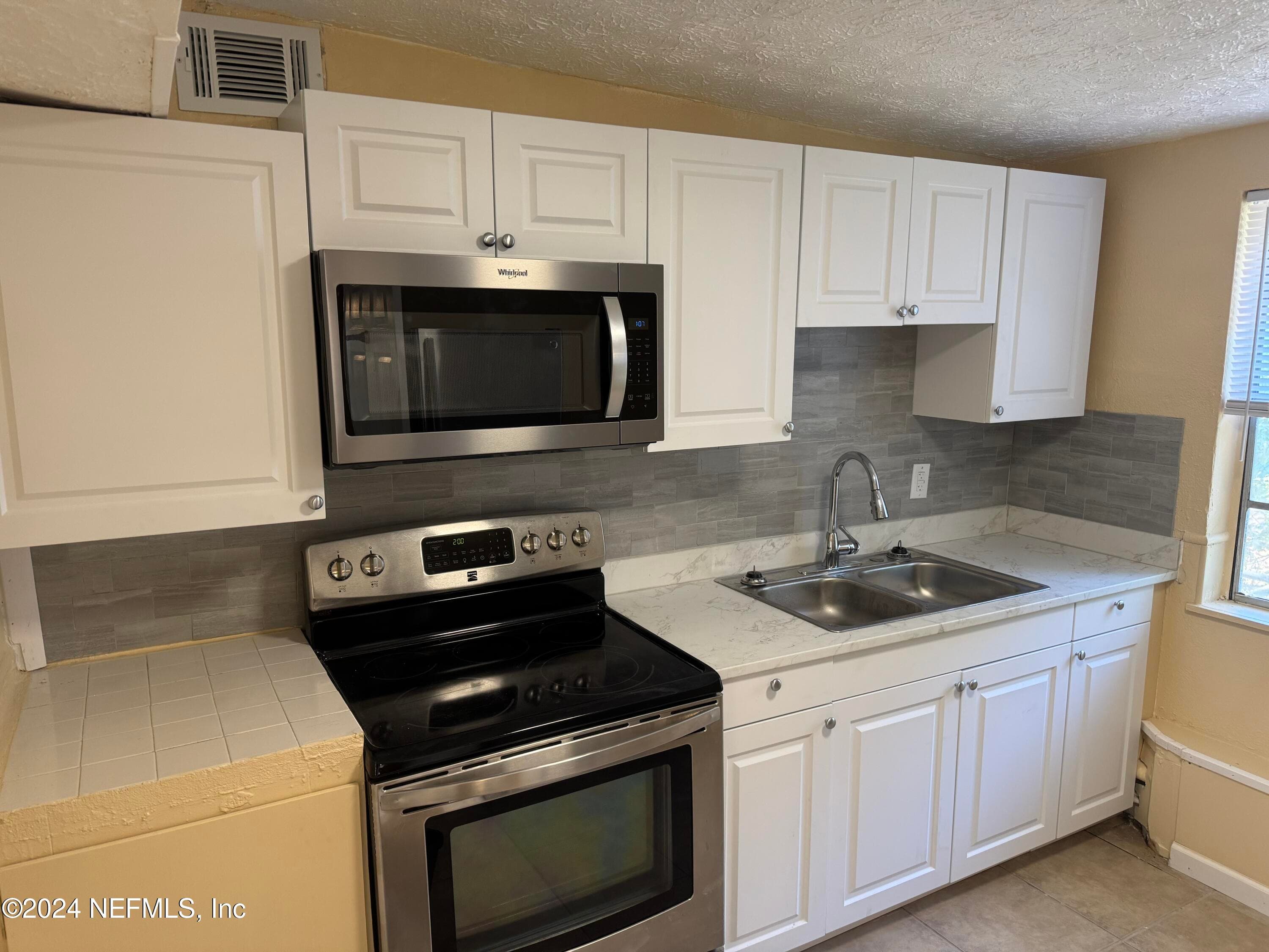 Photo 7 of 2604 MCMILLAN Street, Jacksonville, FL 32209