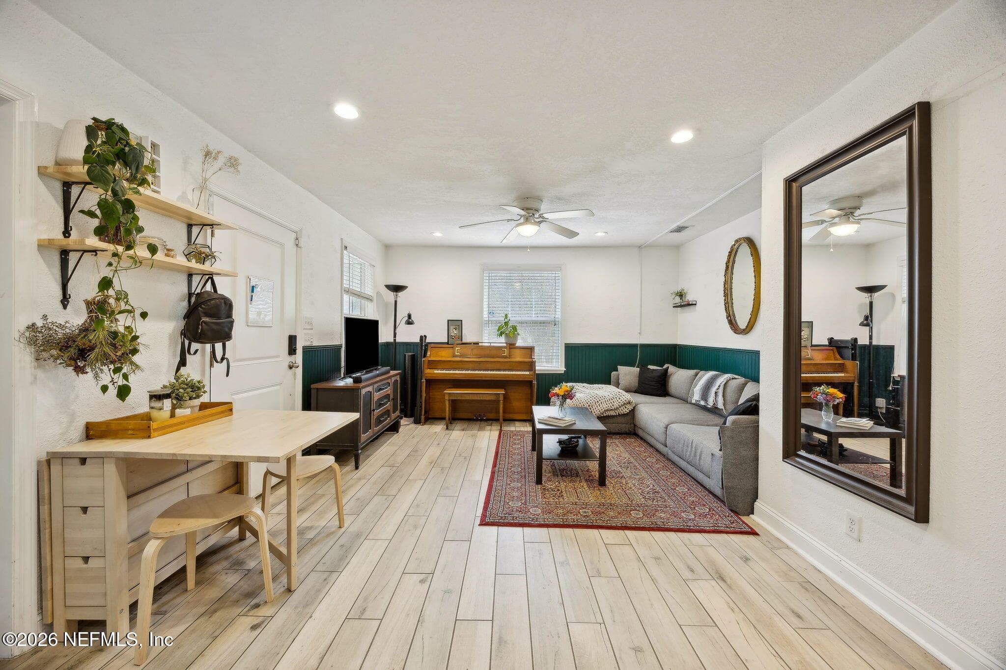 Kitchen to Living Room — 2846 CHEROKEE Circle W, Jacksonville, FL 32205