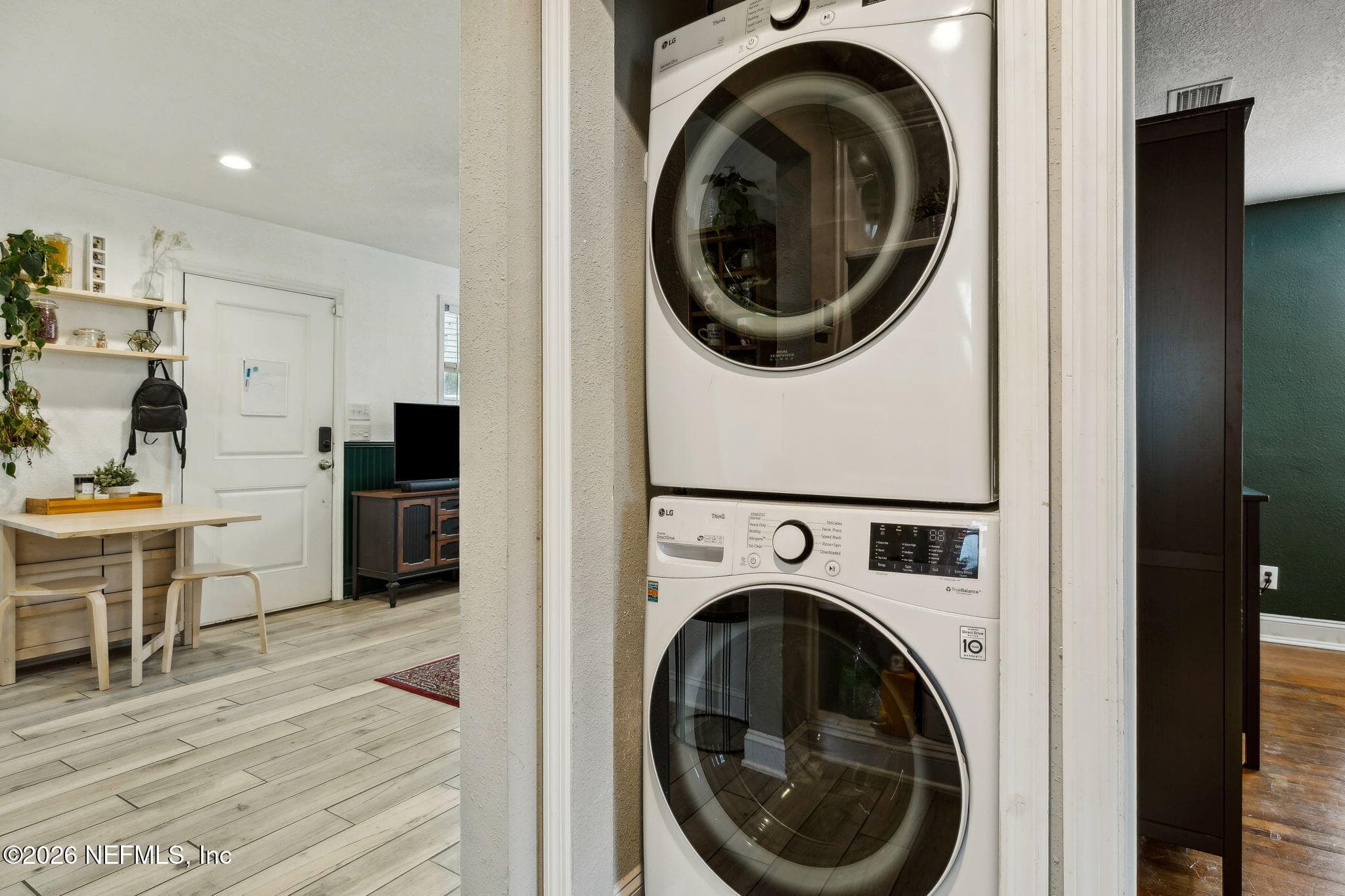 Laundry Closet — 2846 CHEROKEE Circle W, Jacksonville, FL 32205