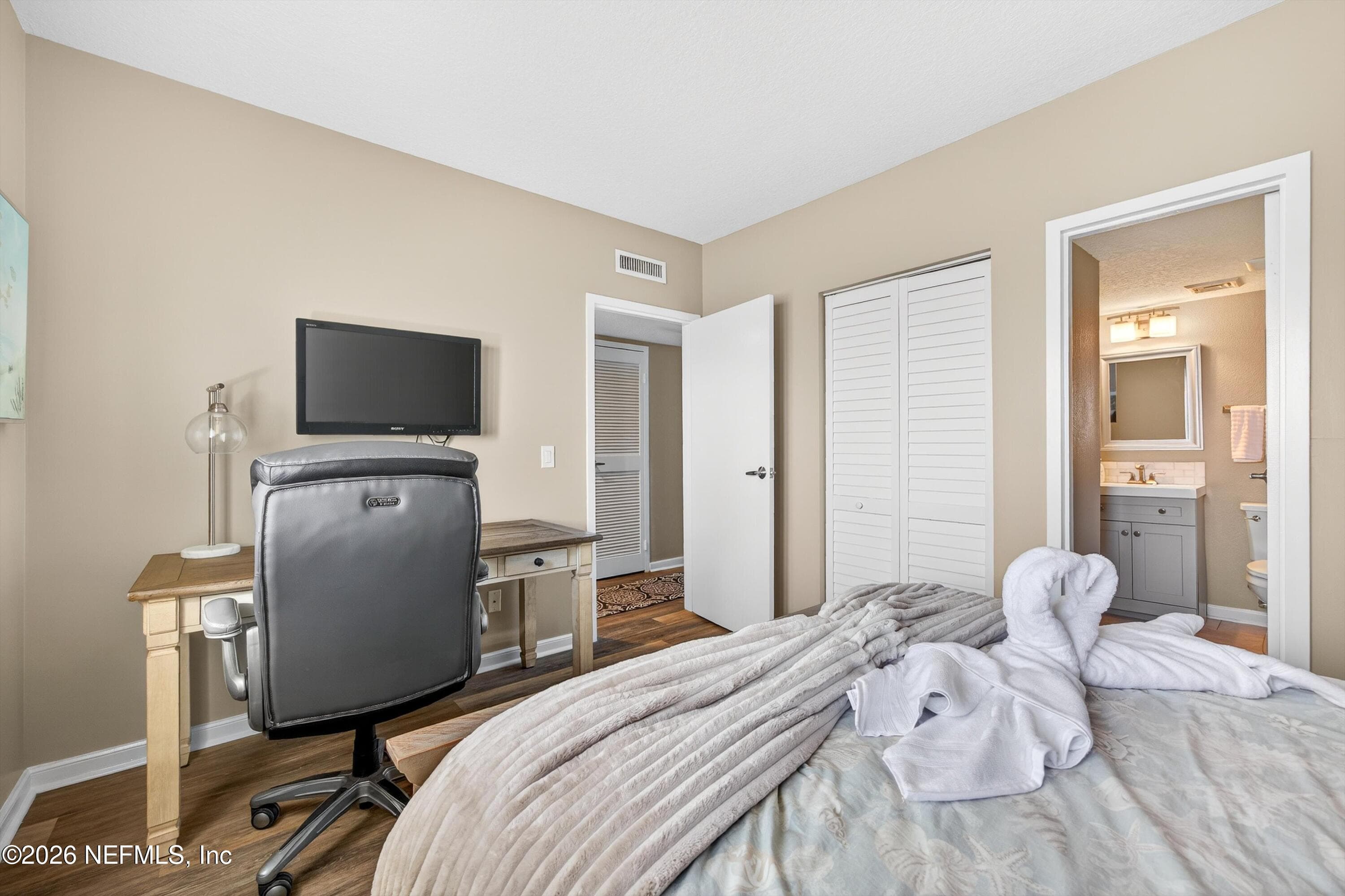 Photo 15 of 601 1ST Street 4C, Jacksonville Beach, FL 32250