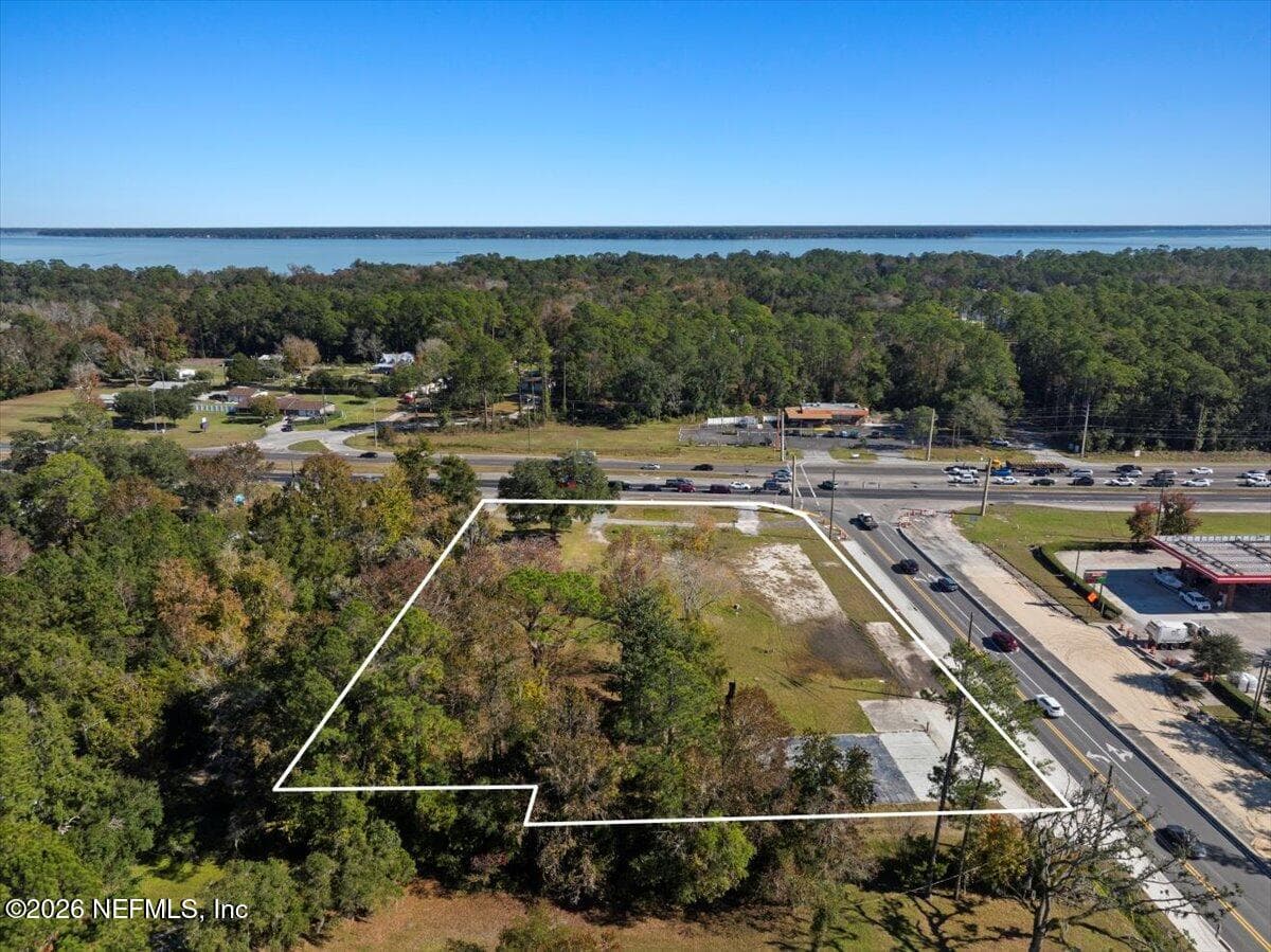 Photo 3 of 1456 RUSSELL Road, Green Cove Springs, FL 32043