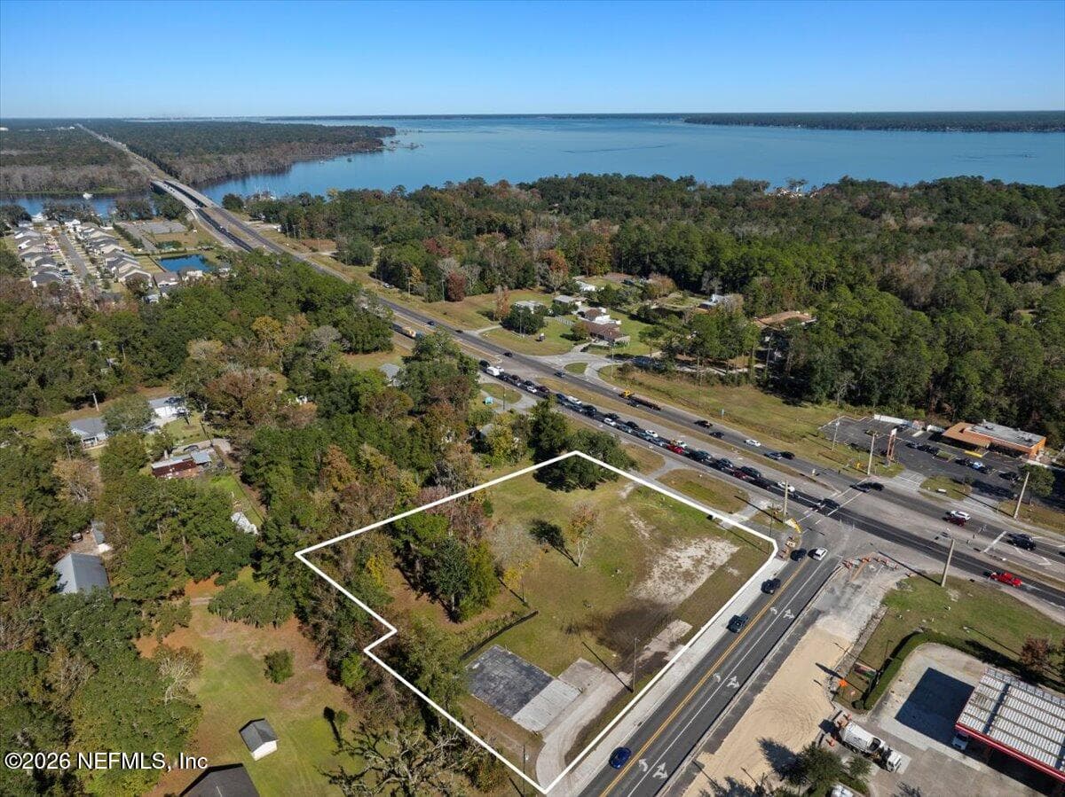 Photo 14 of 1456 RUSSELL Road, Green Cove Springs, FL 32043