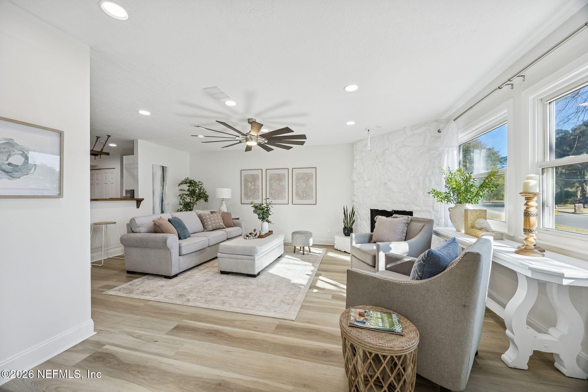 Photo 7 of 2189 THE WOODS Drive E, Jacksonville, FL 32246