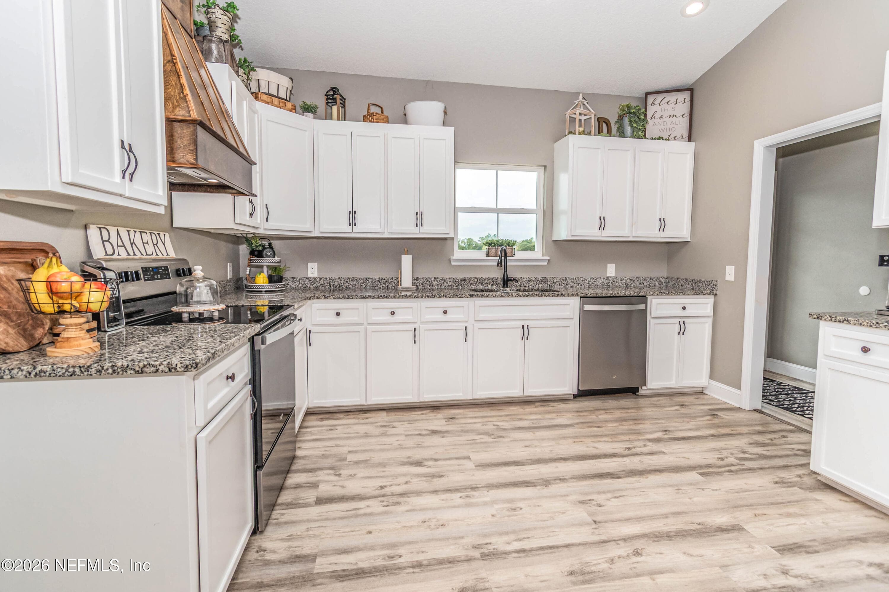 Photo 9 of 11630 SILVER MEADOW Drive, Glen St. Mary, FL 32040