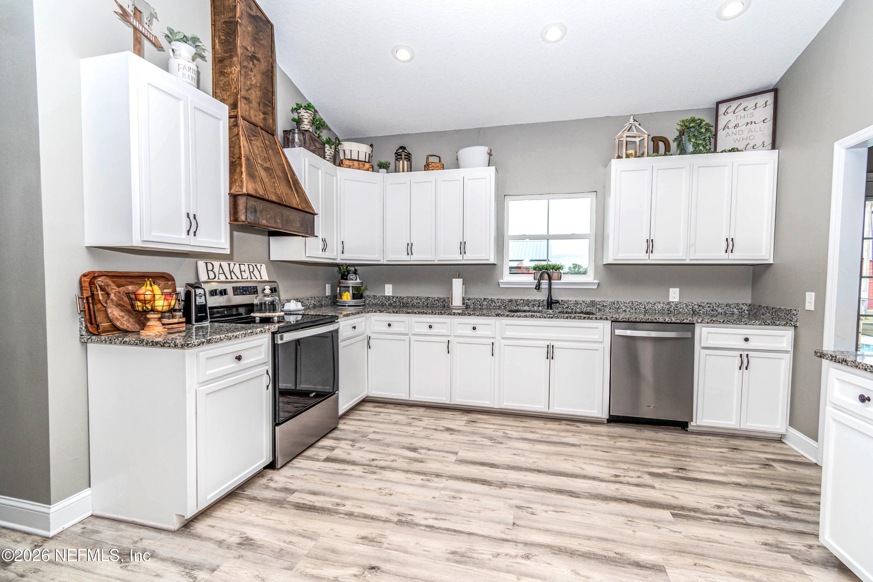 Photo 10 of 11630 SILVER MEADOW Drive, Glen St. Mary, FL 32040