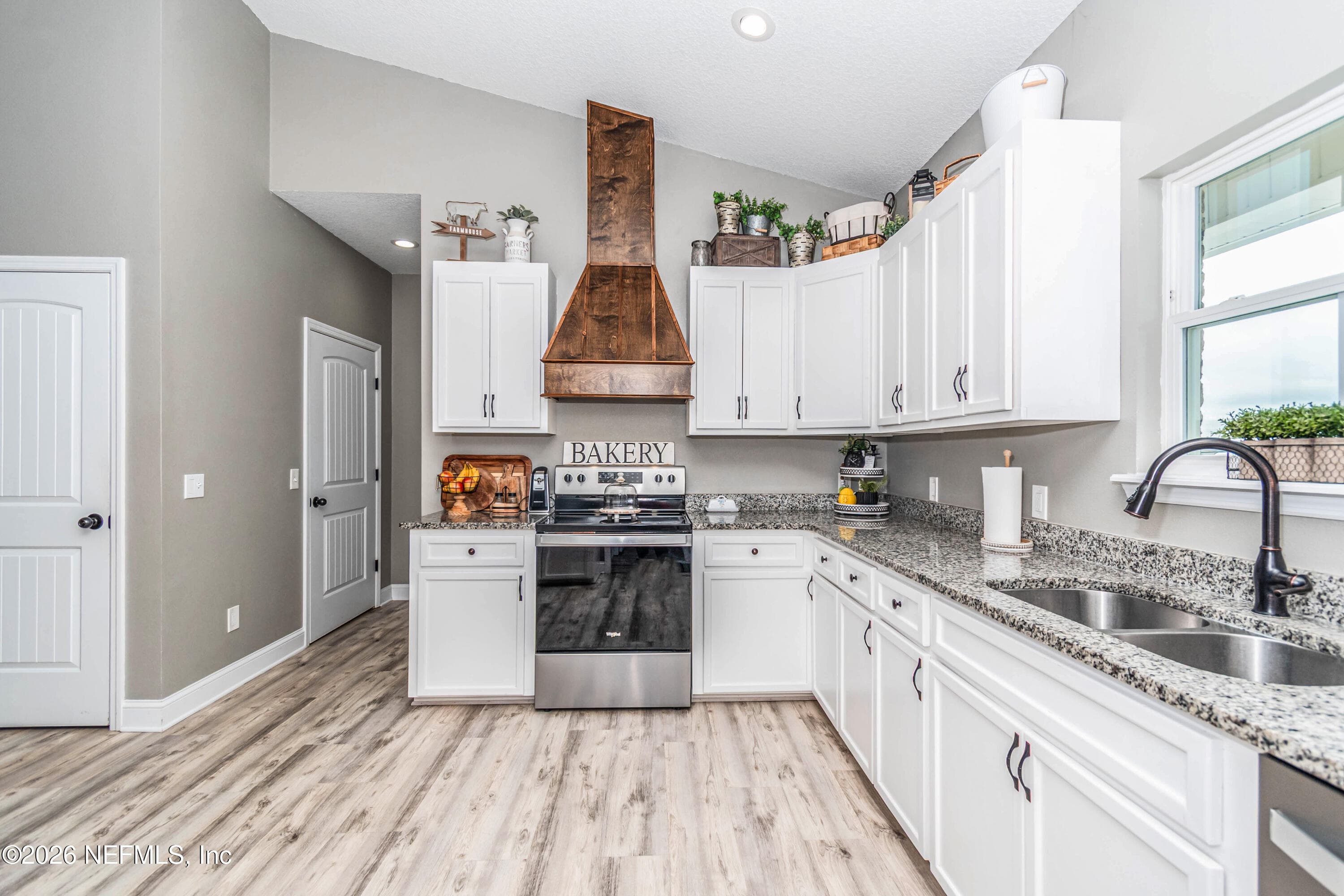 Photo 11 of 11630 SILVER MEADOW Drive, Glen St. Mary, FL 32040