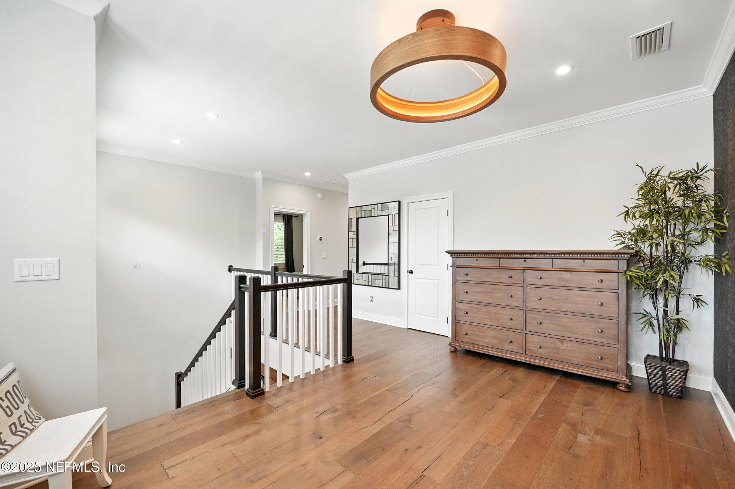 loft flex space 2nd floor — 3367 ROYAL PALM Drive, Jacksonville, FL 32250