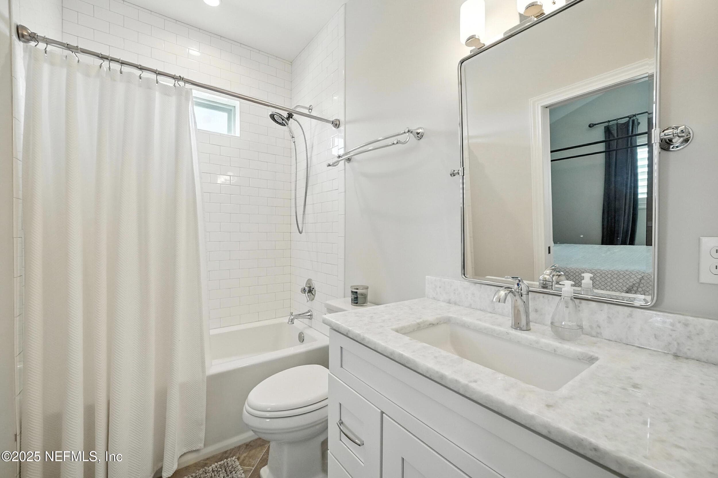 guest ensuite bath 2 — 3367 ROYAL PALM Drive, Jacksonville, FL 32250