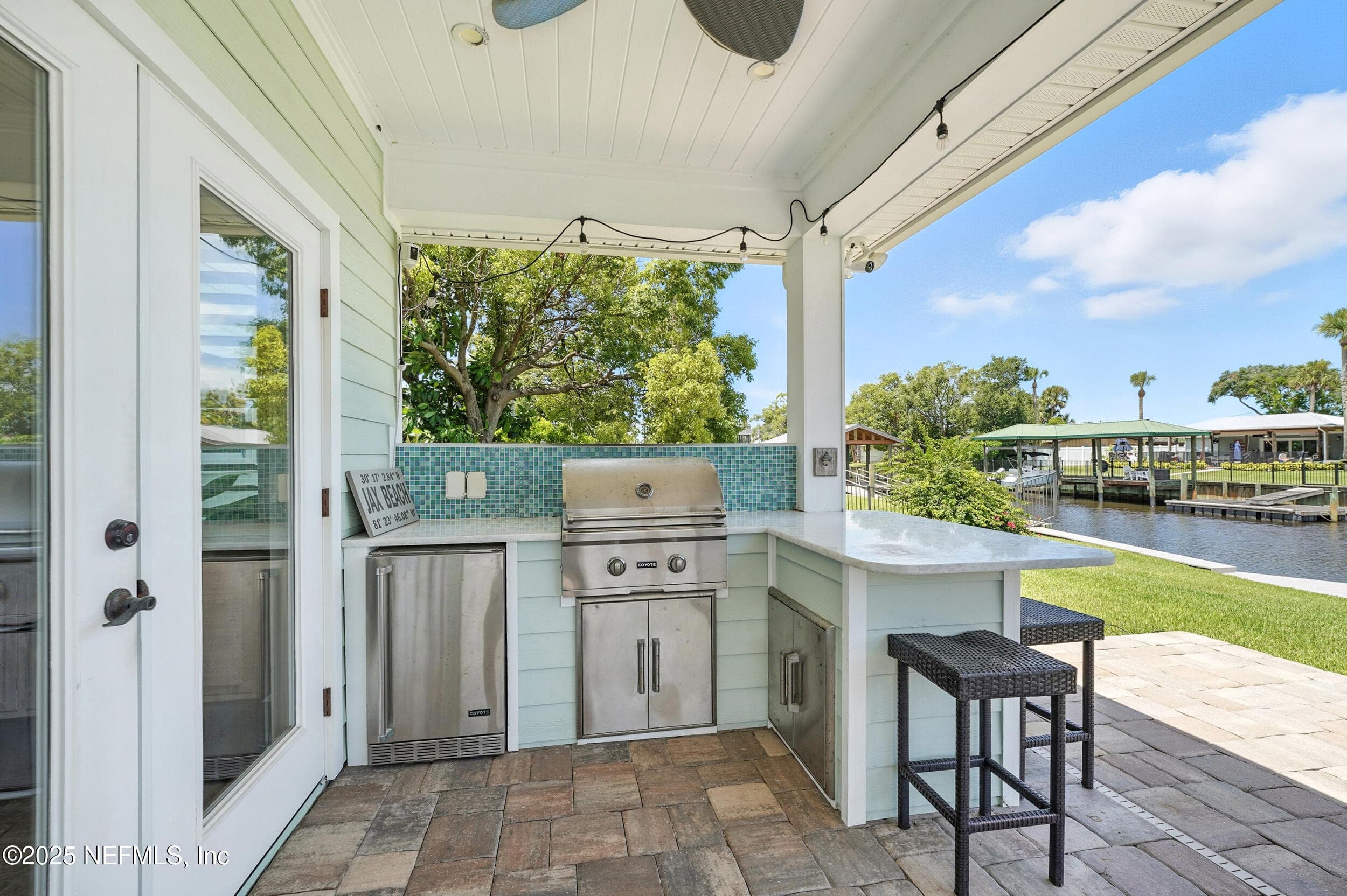 outdoor summer kitchen — 3367 ROYAL PALM Drive, Jacksonville, FL 32250