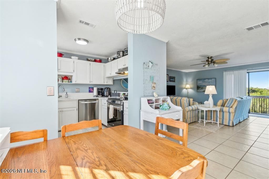 Photo 4 of 925 TARPON Avenue 21, Fernandina Beach, FL 32034