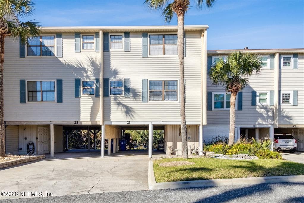 Photo 2 of 925 TARPON Avenue 21, Fernandina Beach, FL 32034