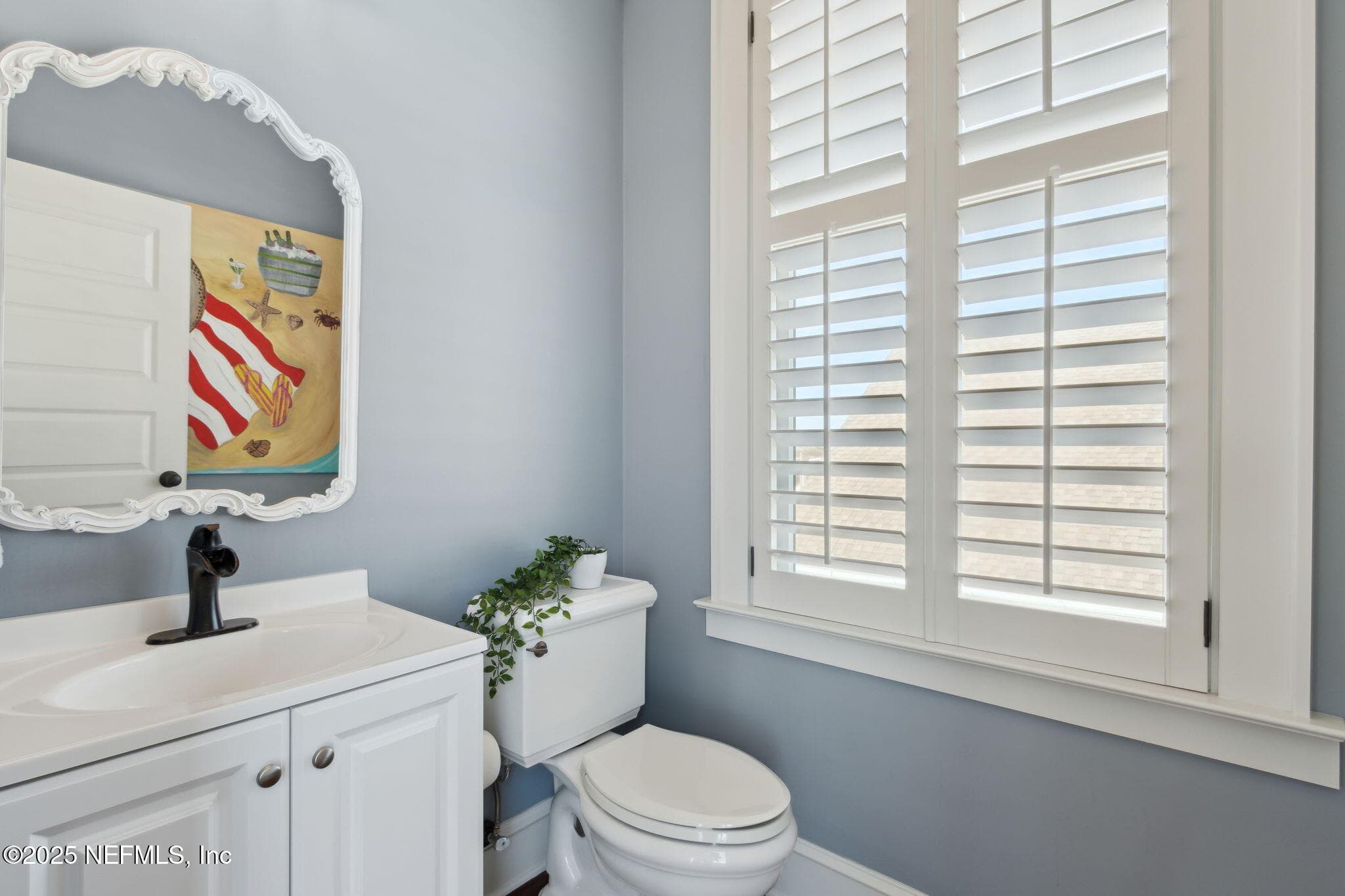 ... also nearby, a 3rd floor powder room is an important convenience ... — 822 S FLETCHER Avenue, Fernandina Beach, FL 32034